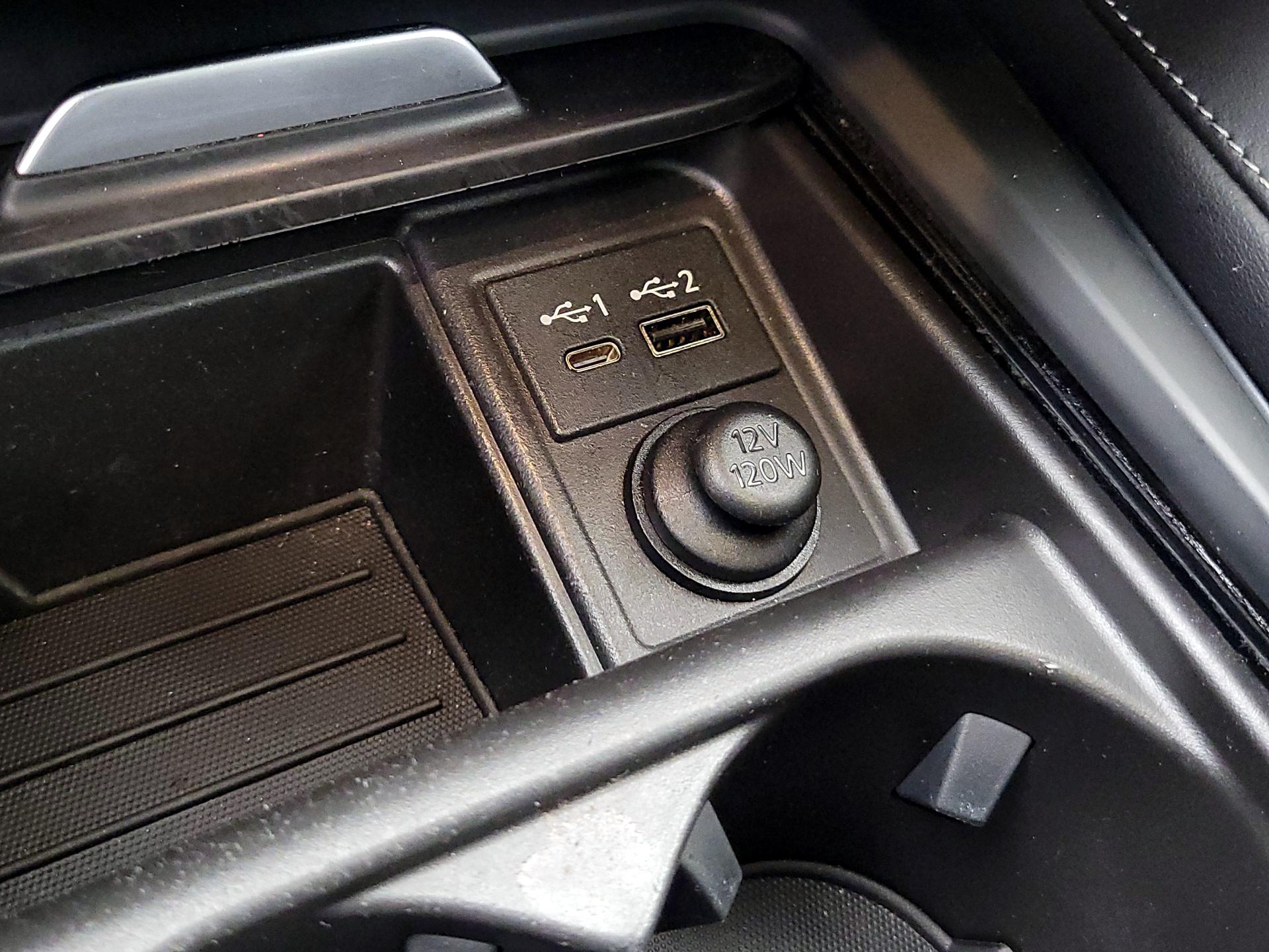 Thumbnail: 2023 INFINITI QX55 - 18