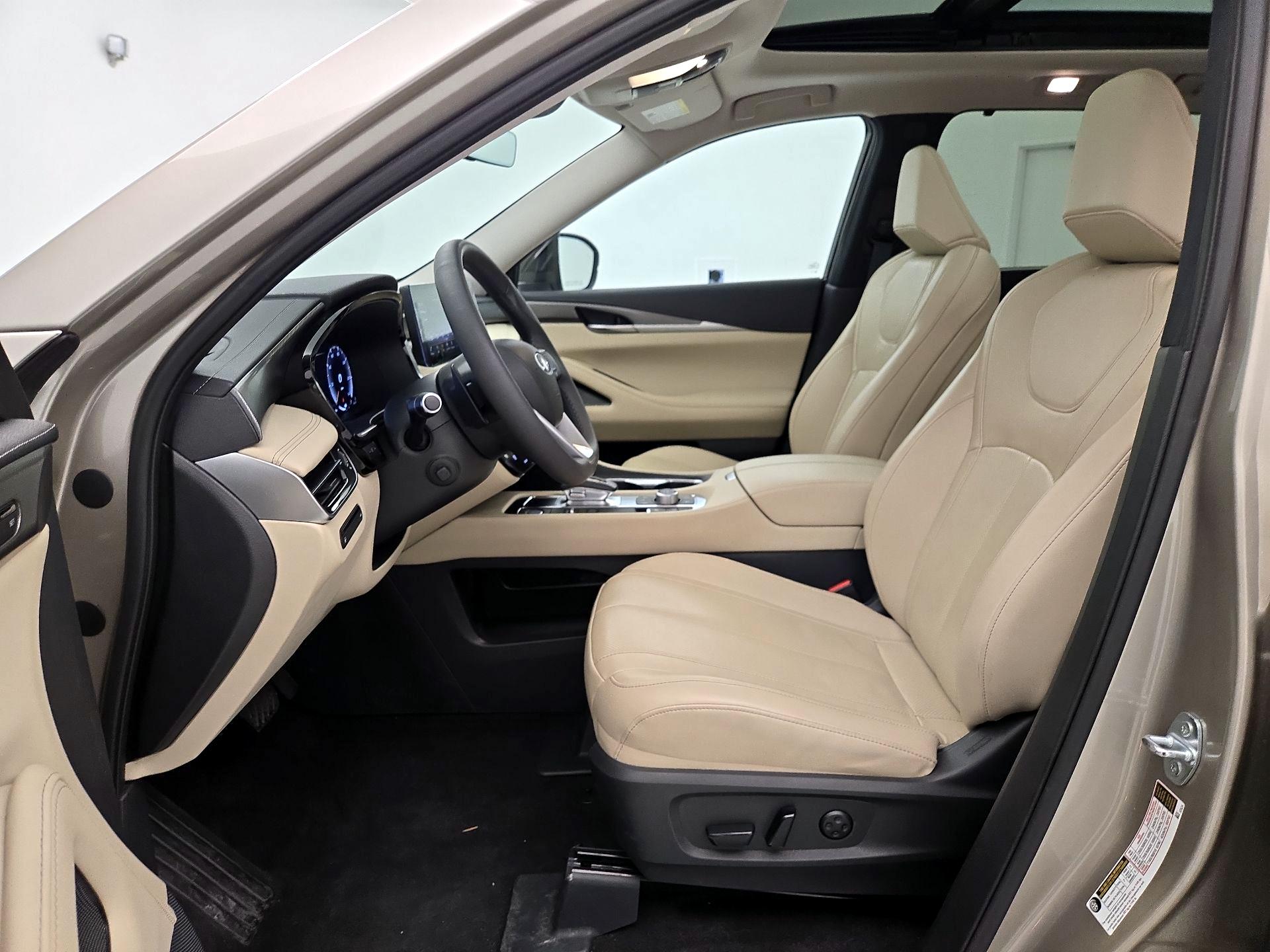 Thumbnail: 2023 INFINITI QX60 - 11