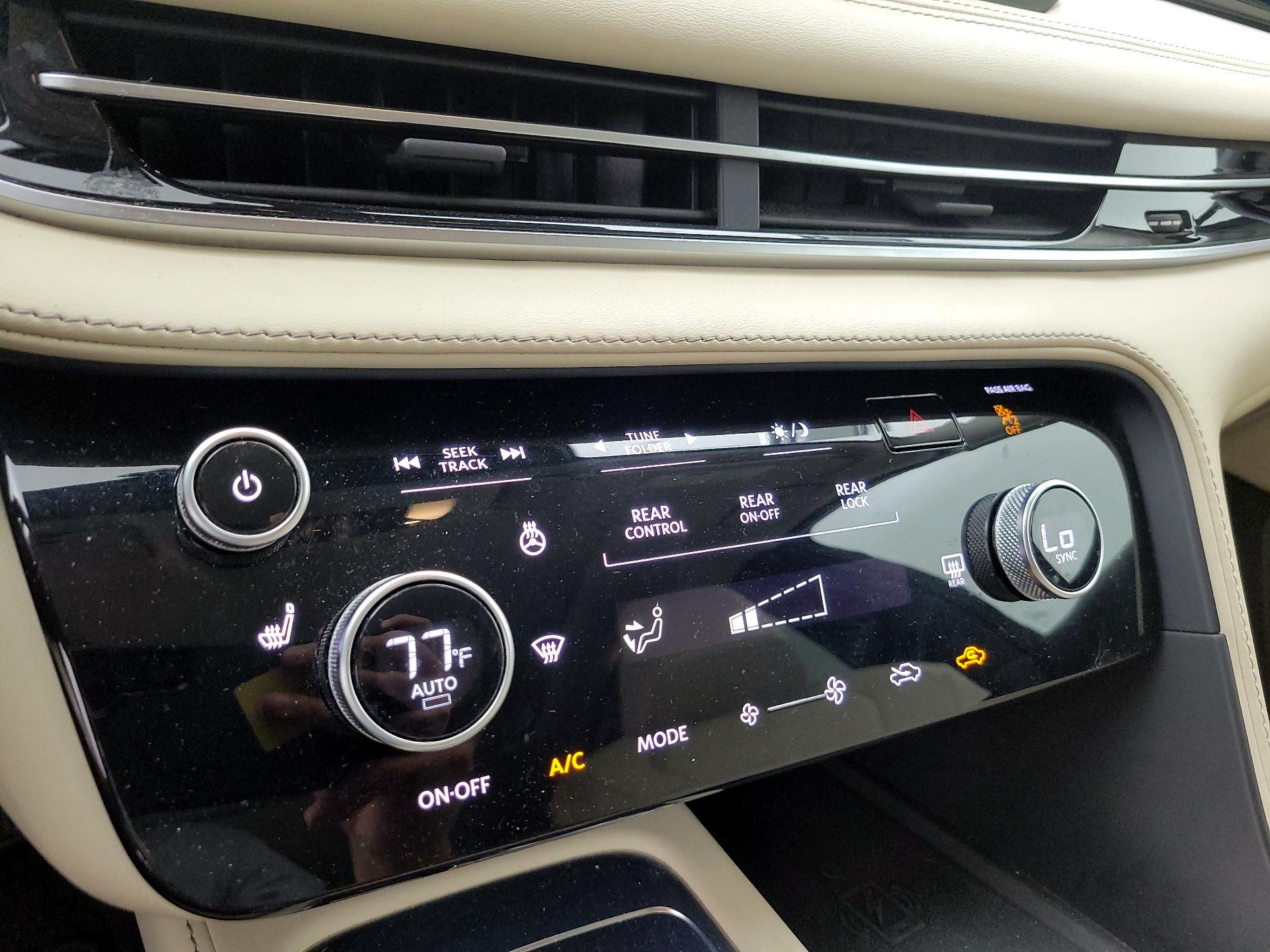 Thumbnail: 2023 INFINITI QX60 - 16