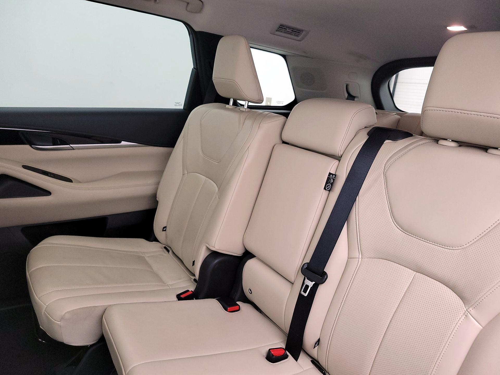 Thumbnail: 2023 INFINITI QX60 - 20