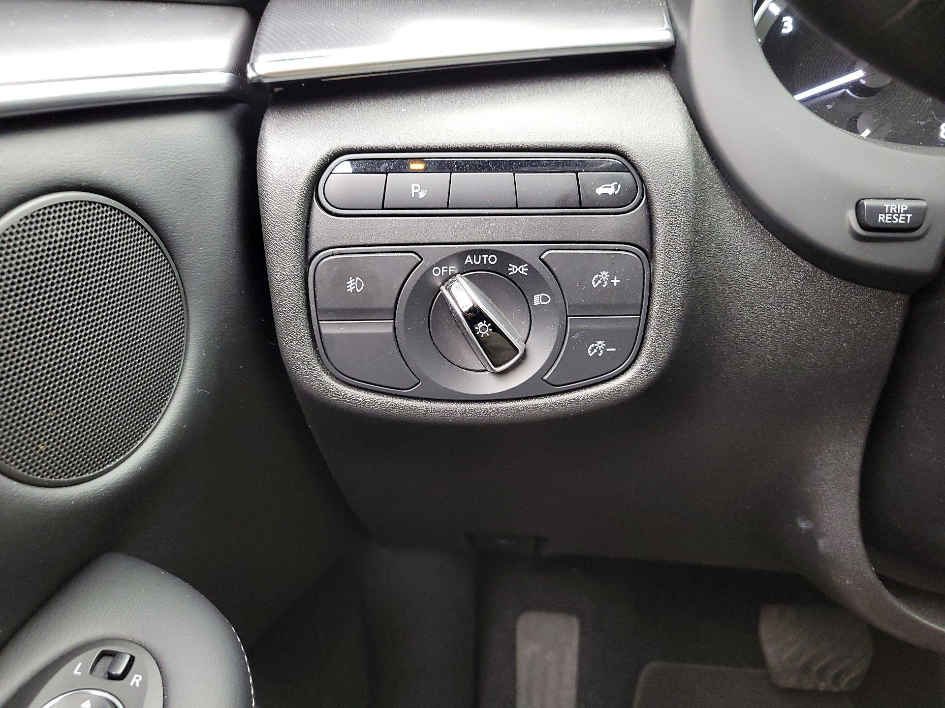 Thumbnail: 2022 INFINITI QX55 - 13