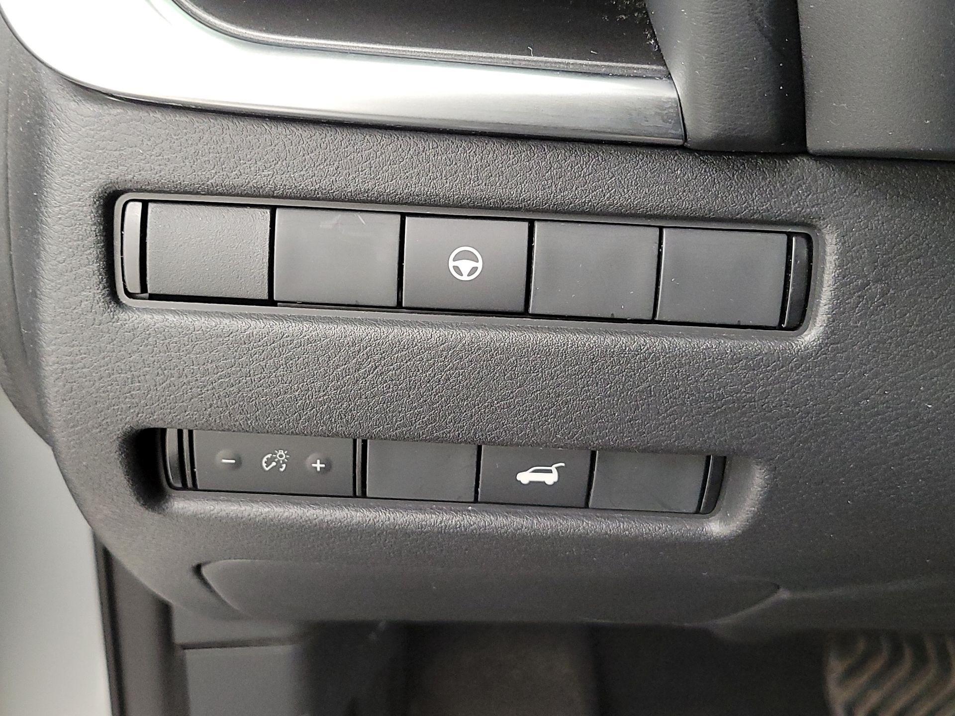 Thumbnail: 2022 Nissan Rogue - 13