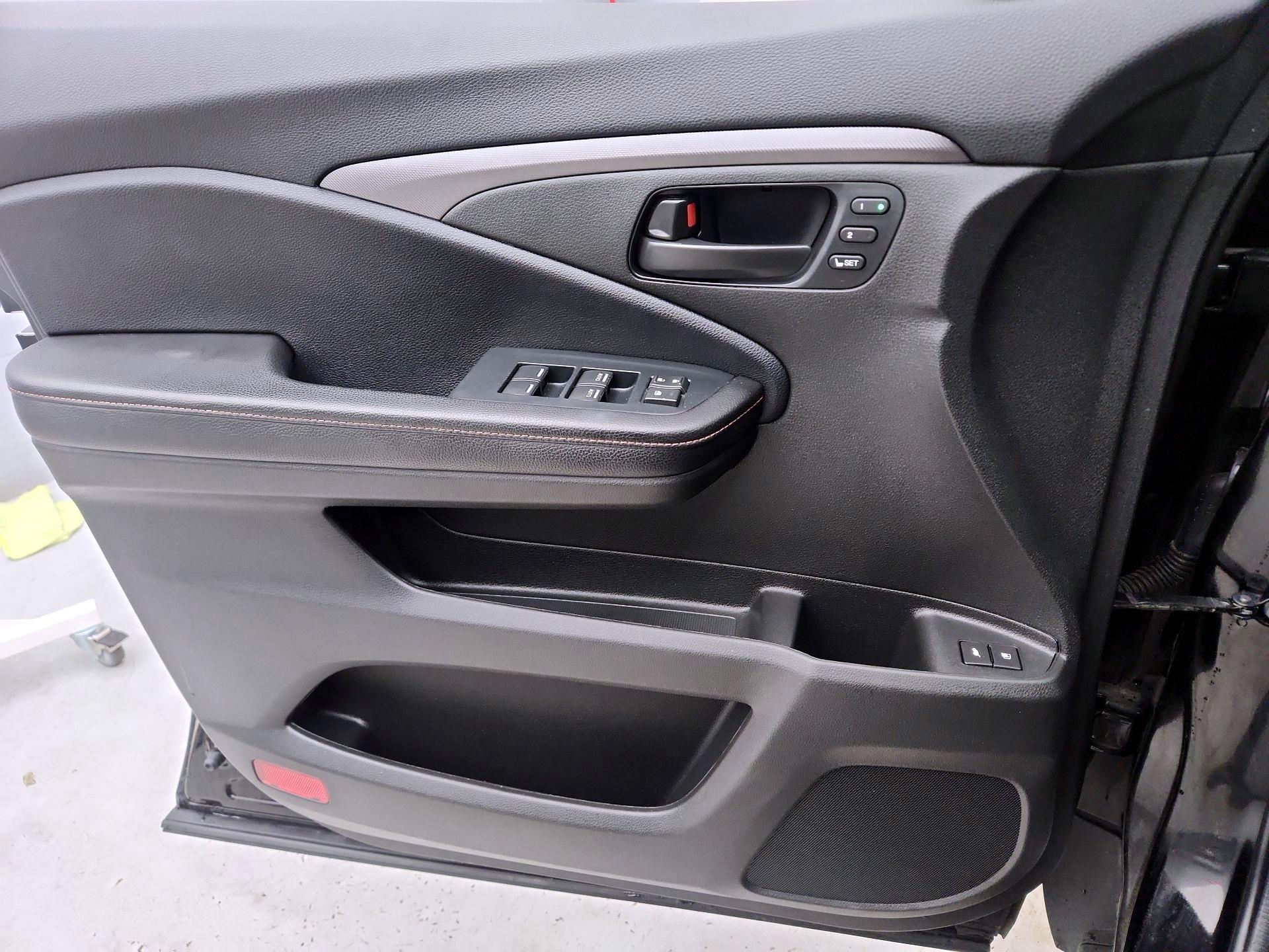 Thumbnail: 2022 Honda Pilot - 12