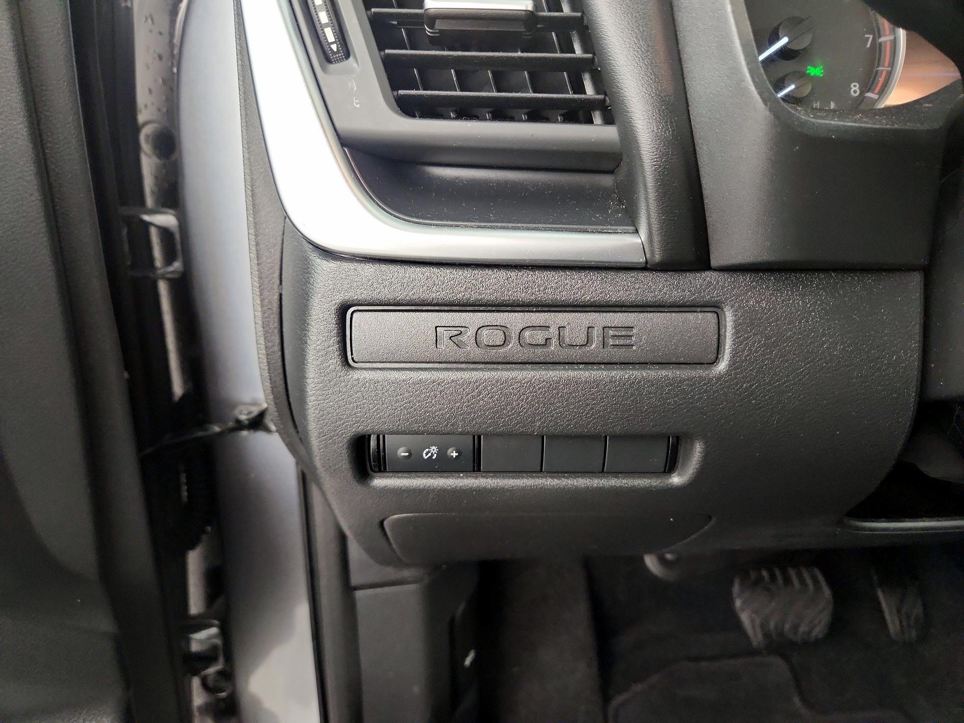 Thumbnail: 2023 Nissan Rogue - 13