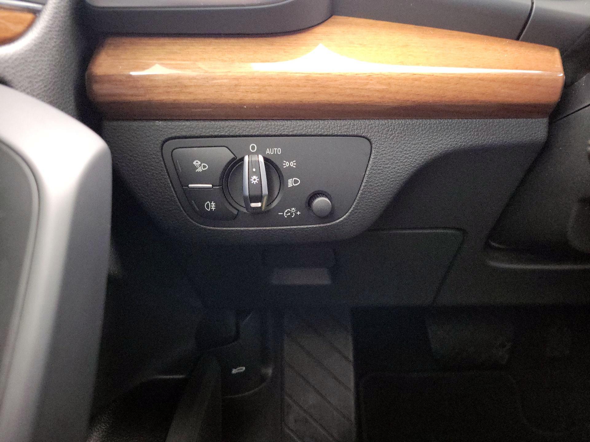 Thumbnail: 2023 Audi Q5 - 13