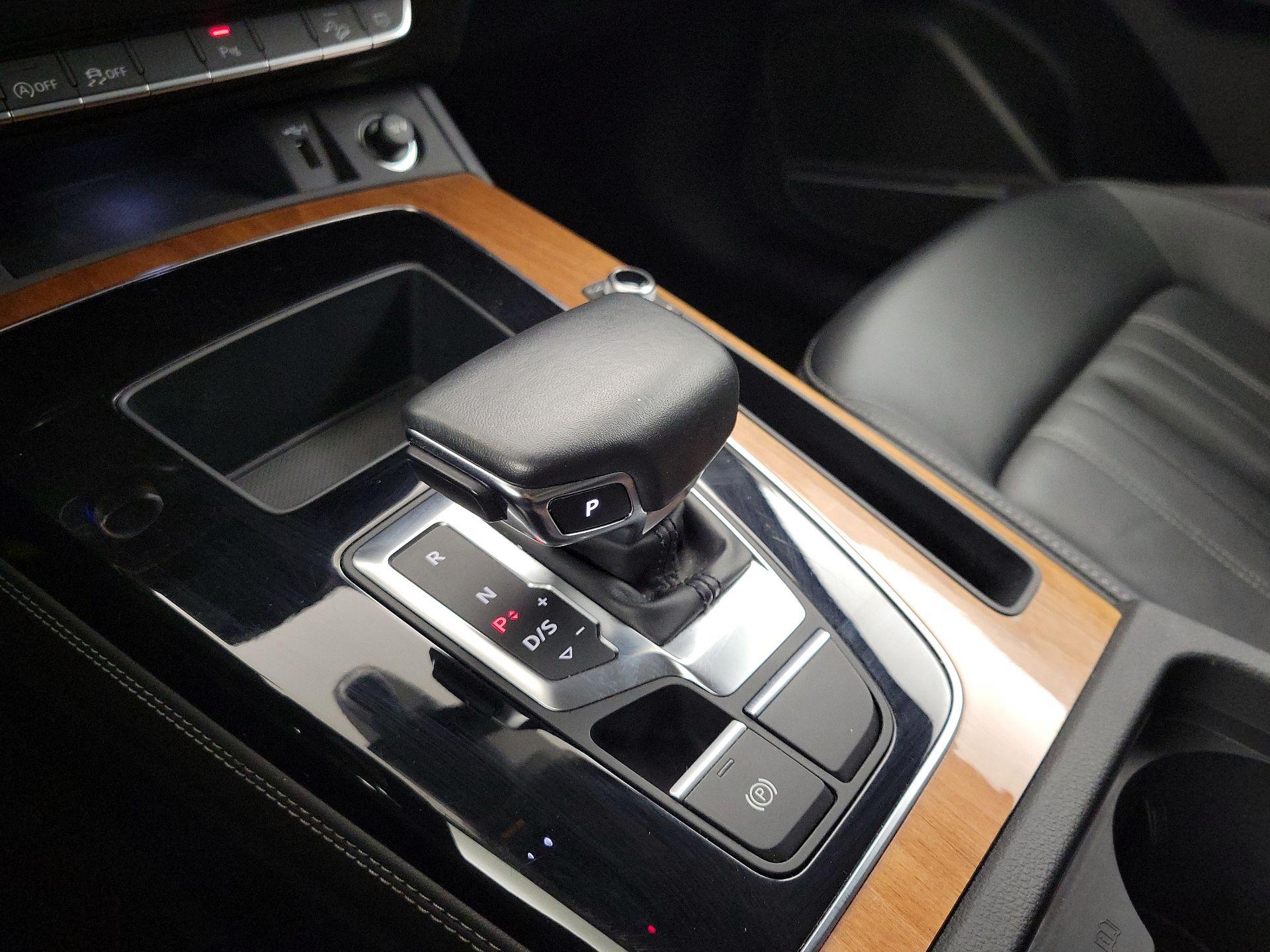 Thumbnail: 2023 Audi Q5 - 17