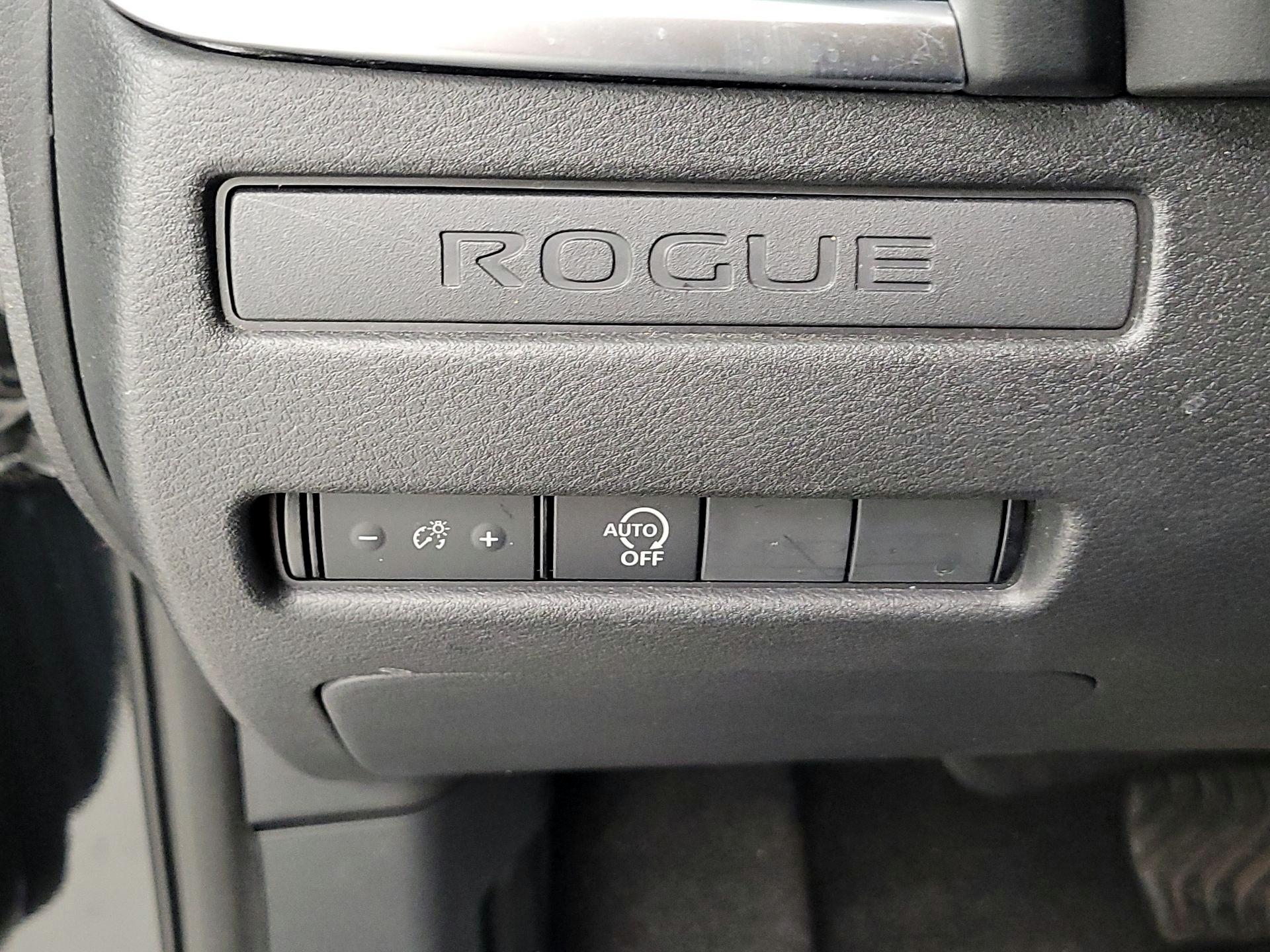 Thumbnail: 2023 Nissan Rogue - 13