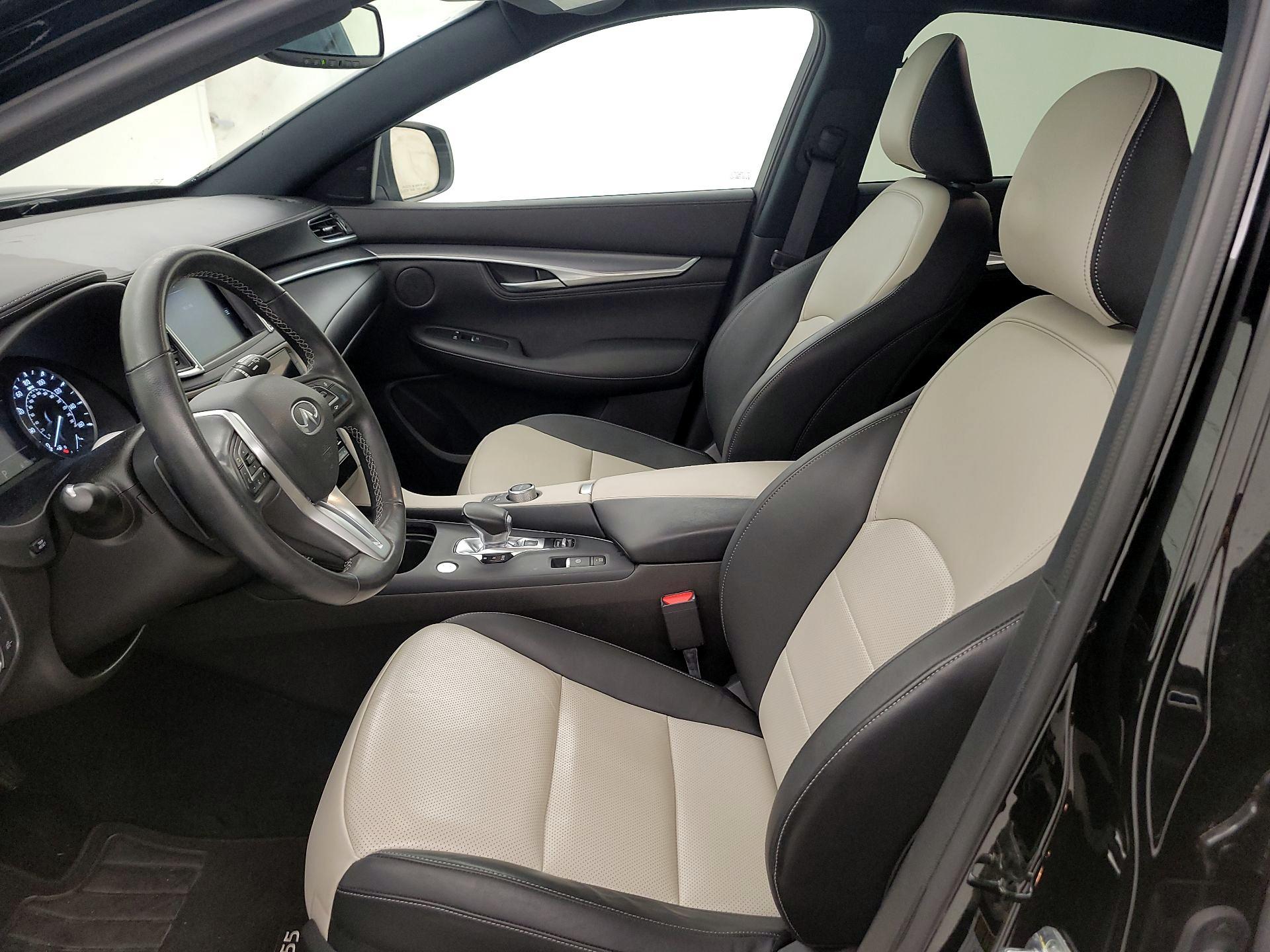 Thumbnail: 2023 INFINITI QX55 - 11