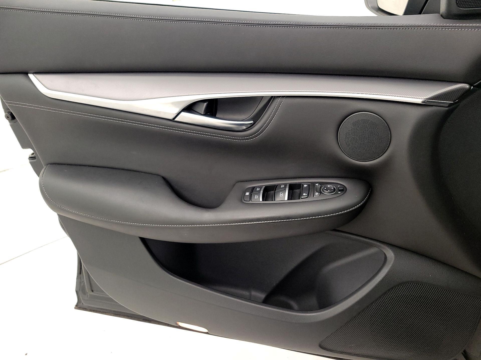 Thumbnail: 2023 INFINITI QX55 - 12