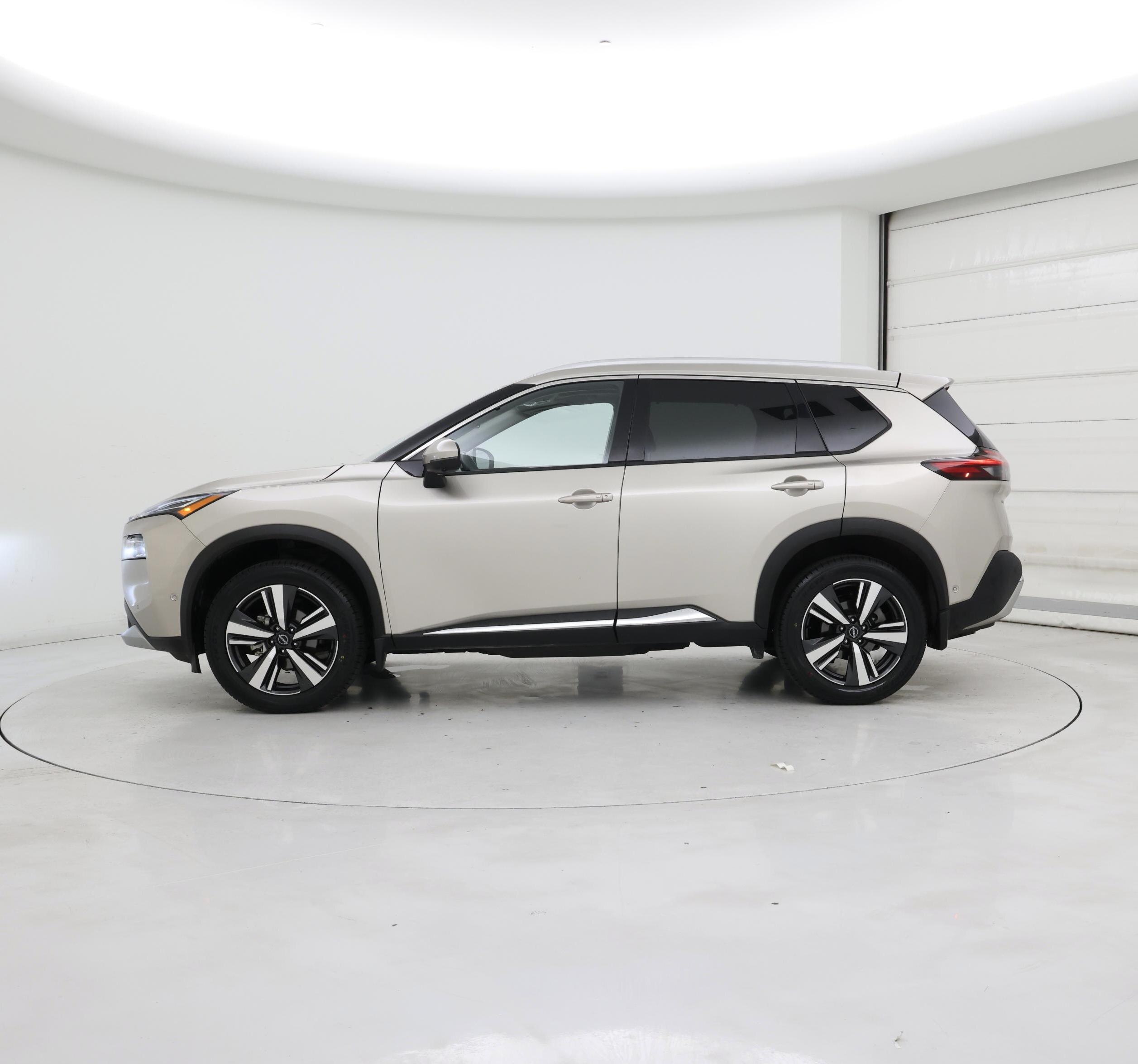 Thumbnail: 2023 Nissan Rogue - 3