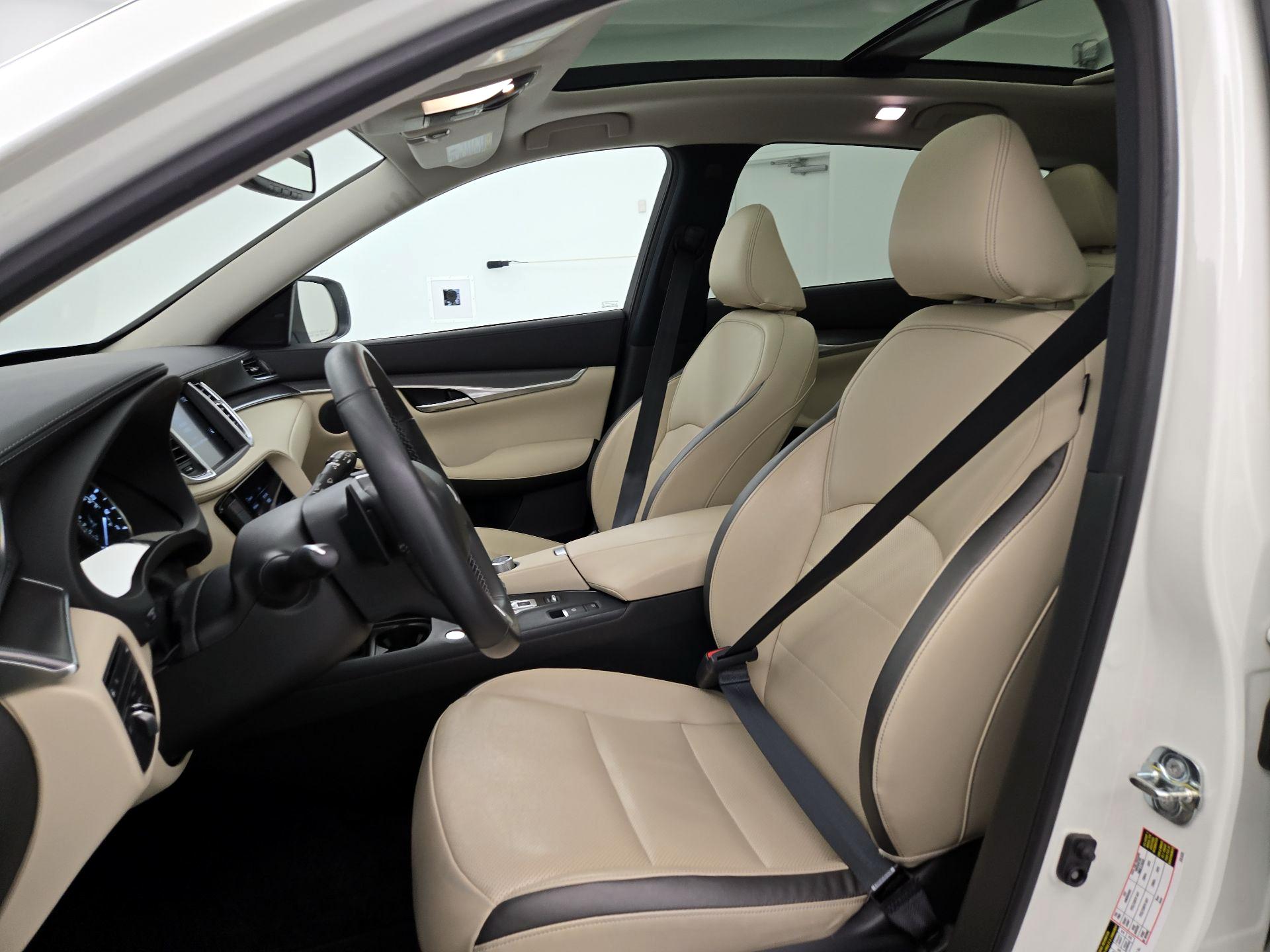 Thumbnail: 2022 INFINITI QX50 - 11