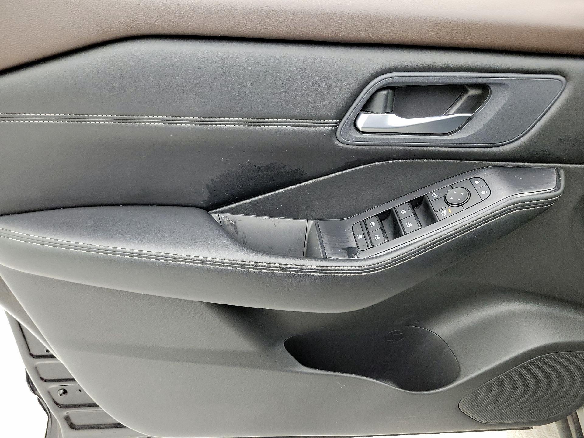 Thumbnail: 2023 Nissan Rogue - 12