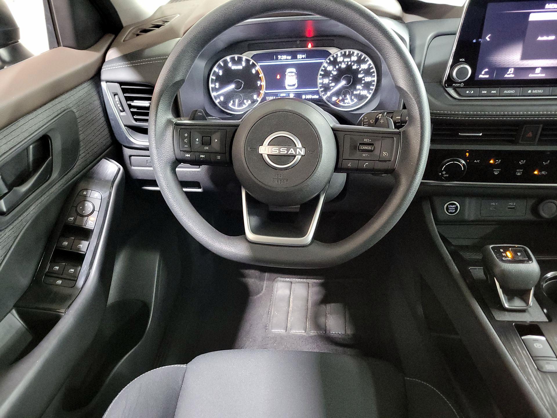 Thumbnail: 2023 Nissan Rogue - 10