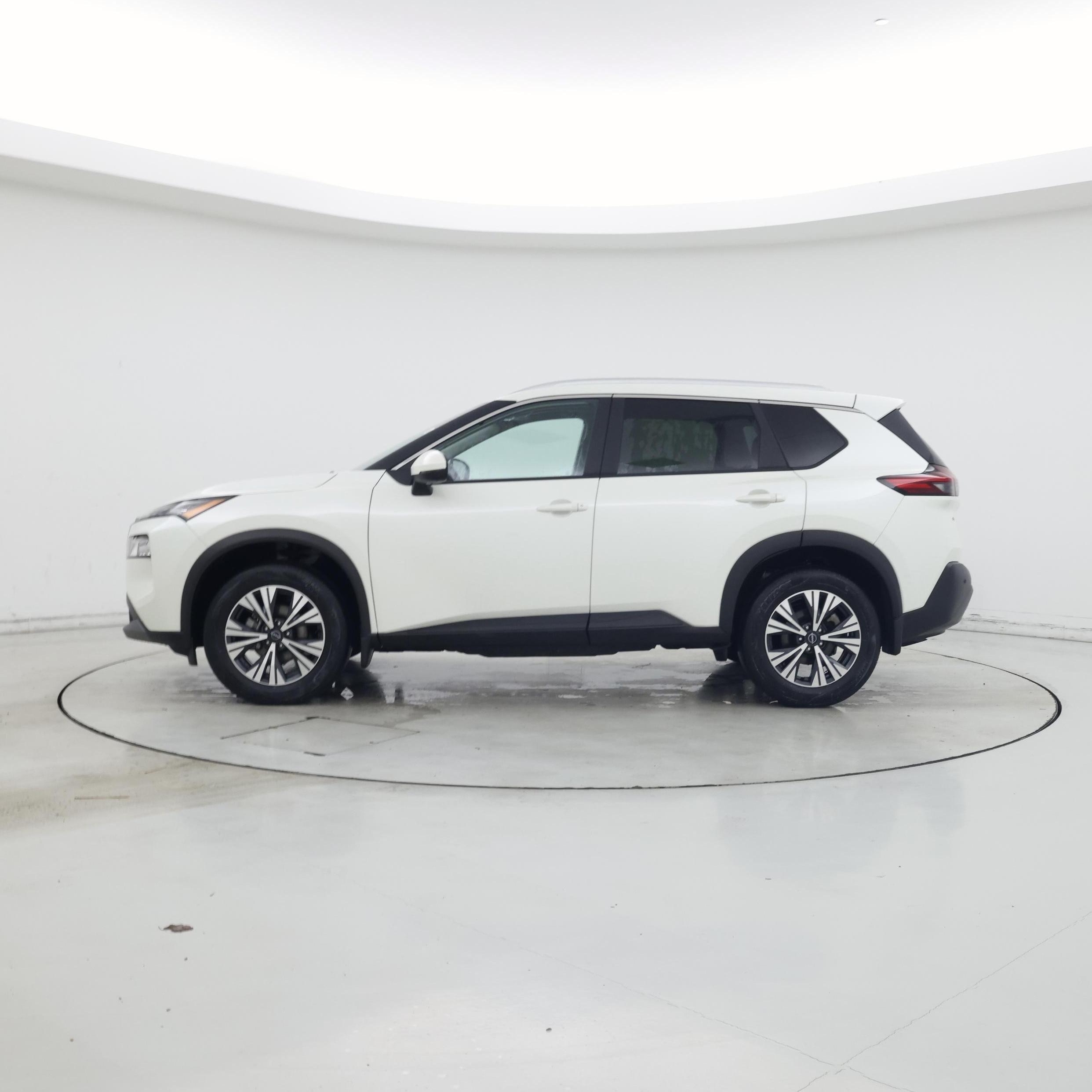 Thumbnail: 2023 Nissan Rogue - 3