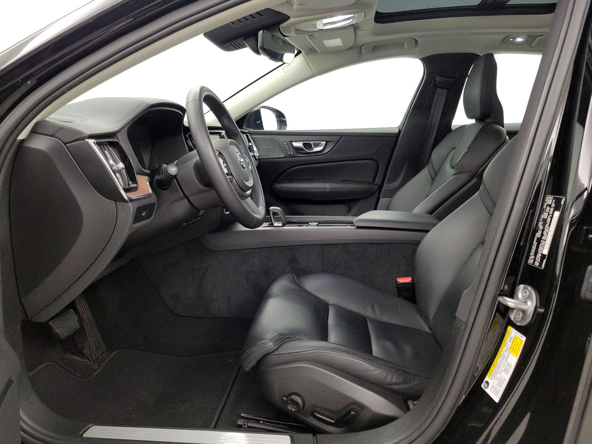 Thumbnail: 2023 Volvo S60 - 11