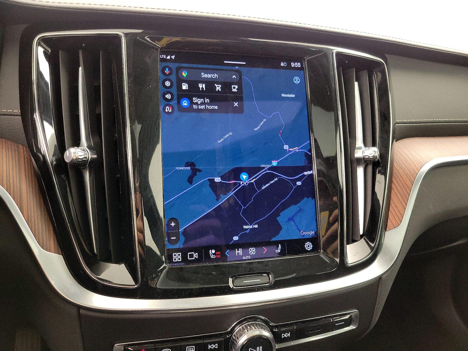 Thumbnail: 2023 Volvo S60 - 14