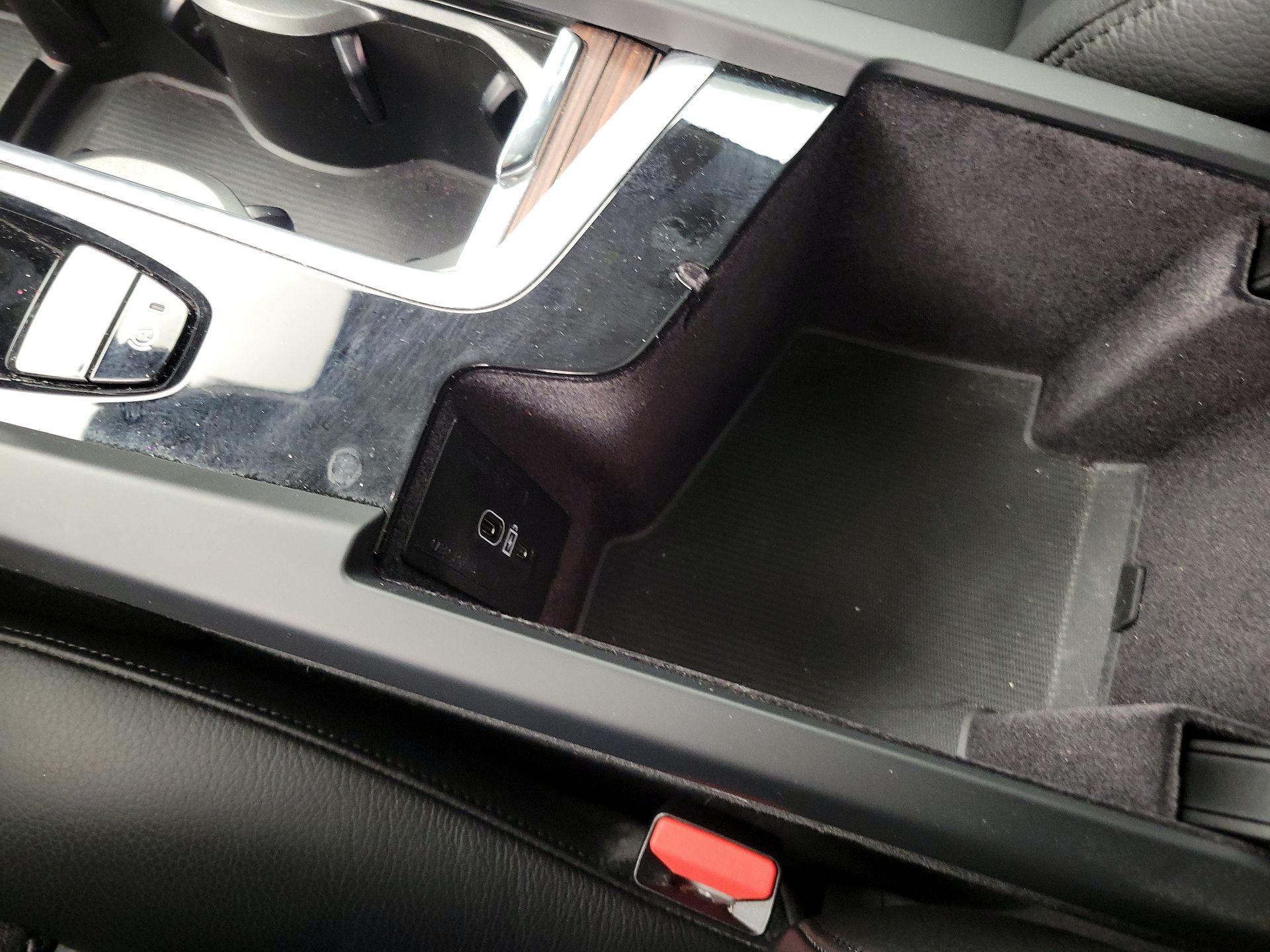 Thumbnail: 2023 Volvo S60 - 19