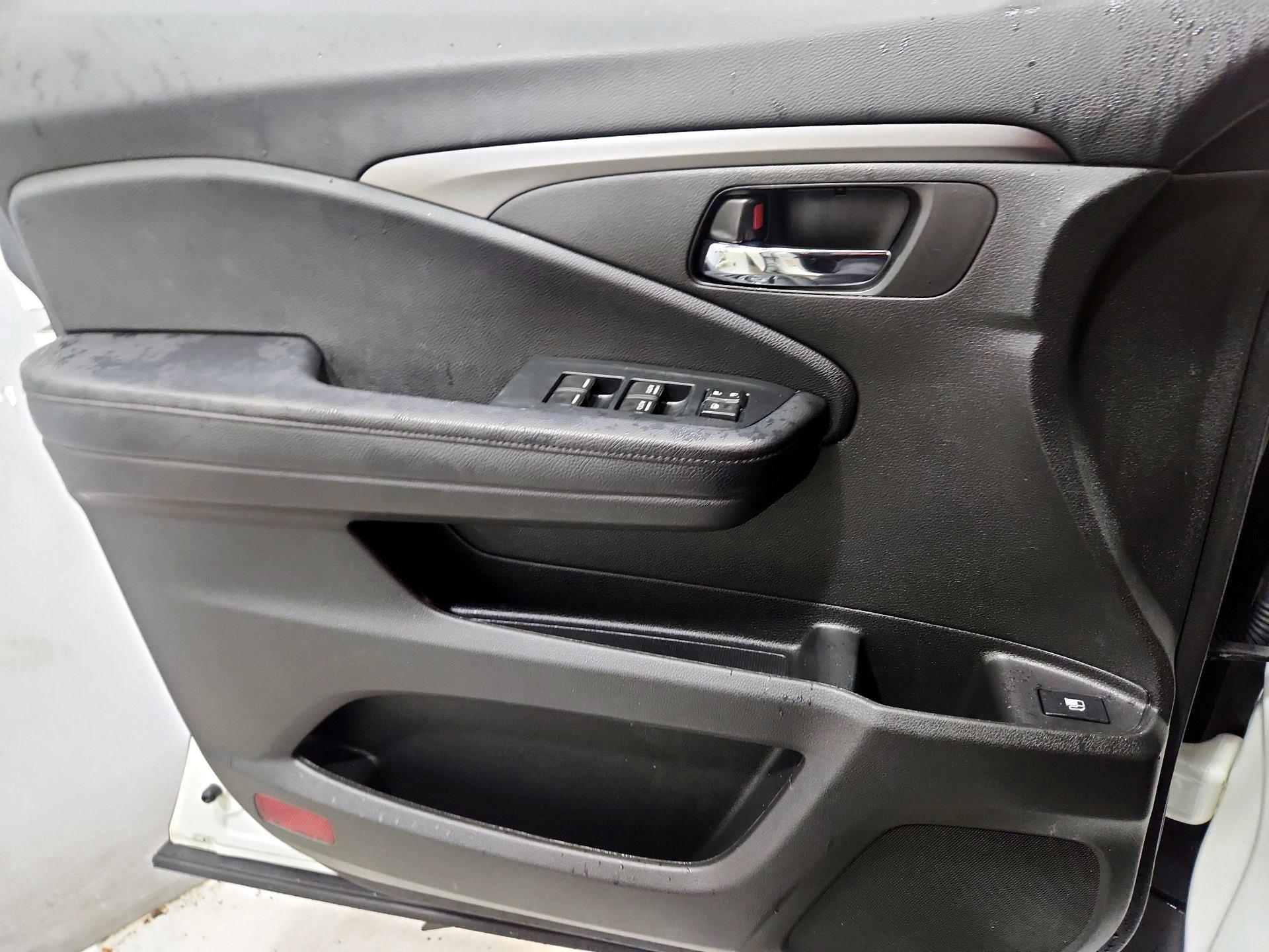 Thumbnail: 2022 Honda Pilot - 12