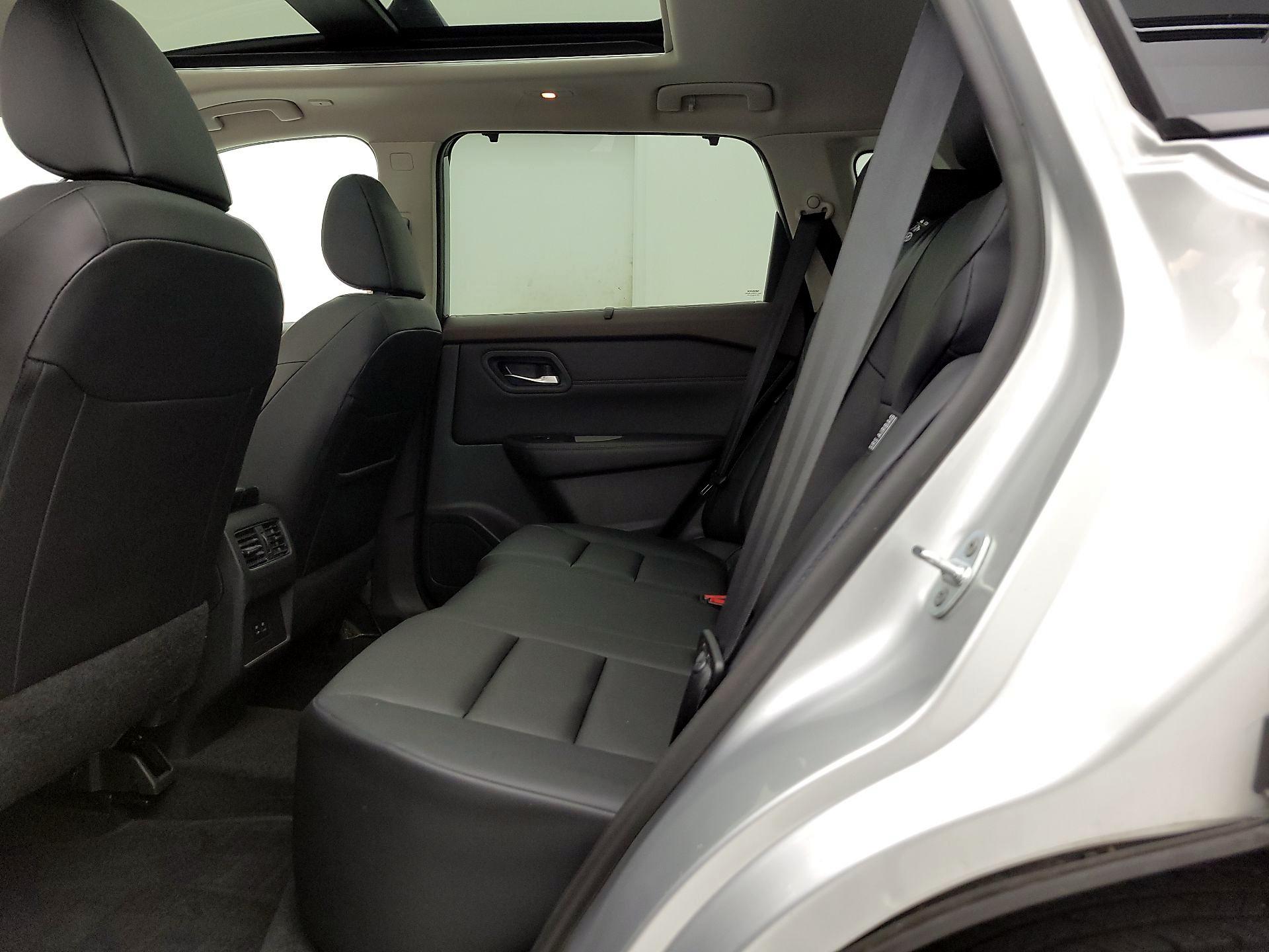 Thumbnail: 2023 Nissan Rogue - 20