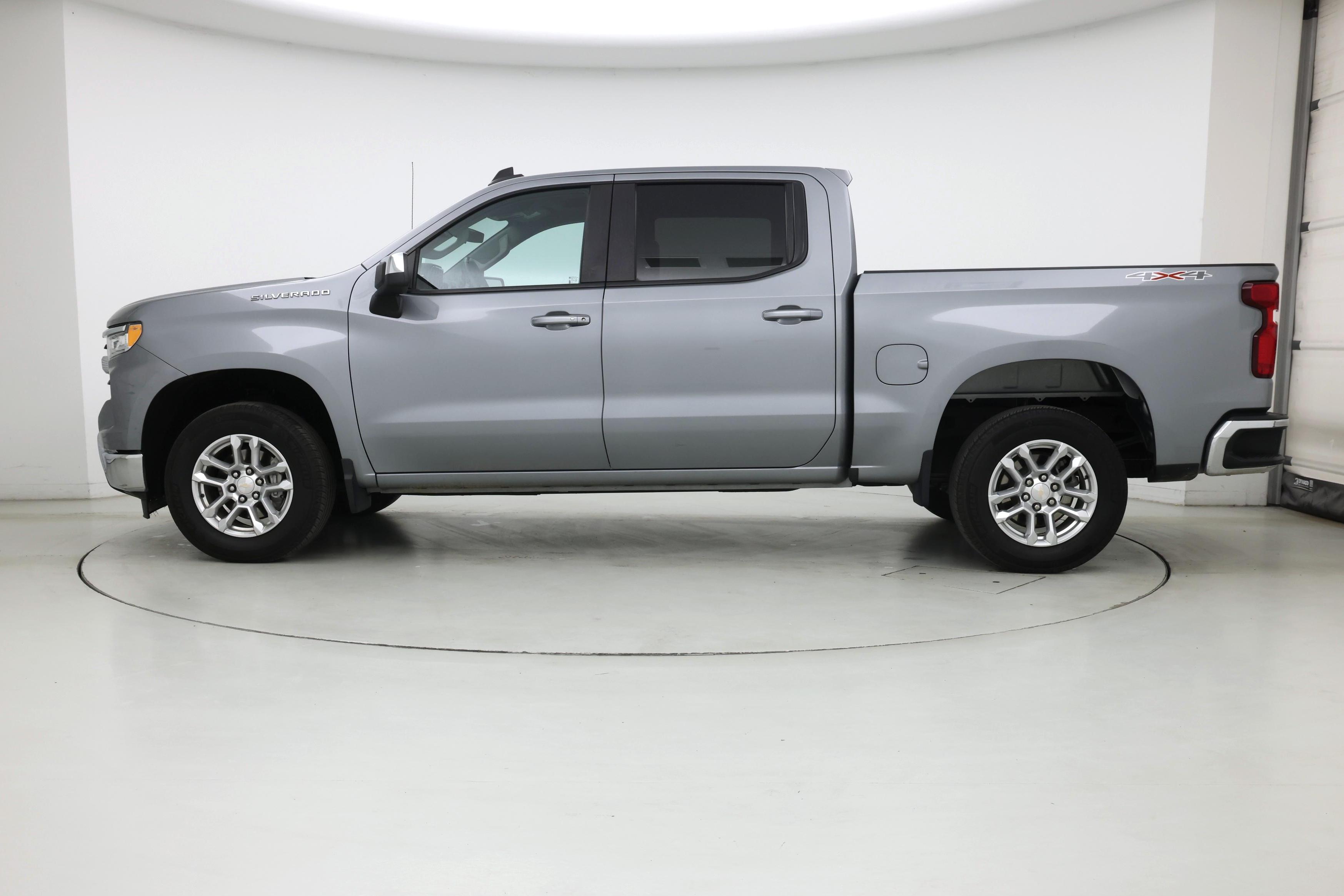 Thumbnail: 2023 Chevrolet Silverado 1500 - 3