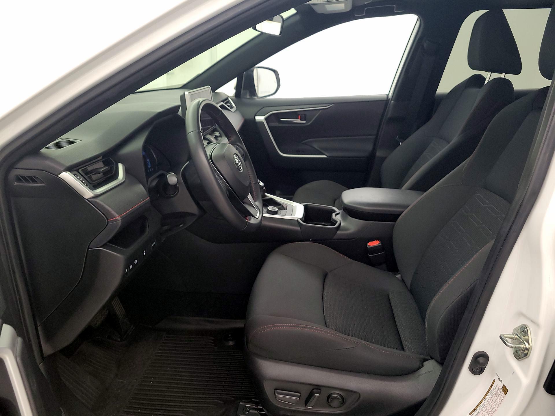 Thumbnail: 2023 Toyota RAV4 - 11