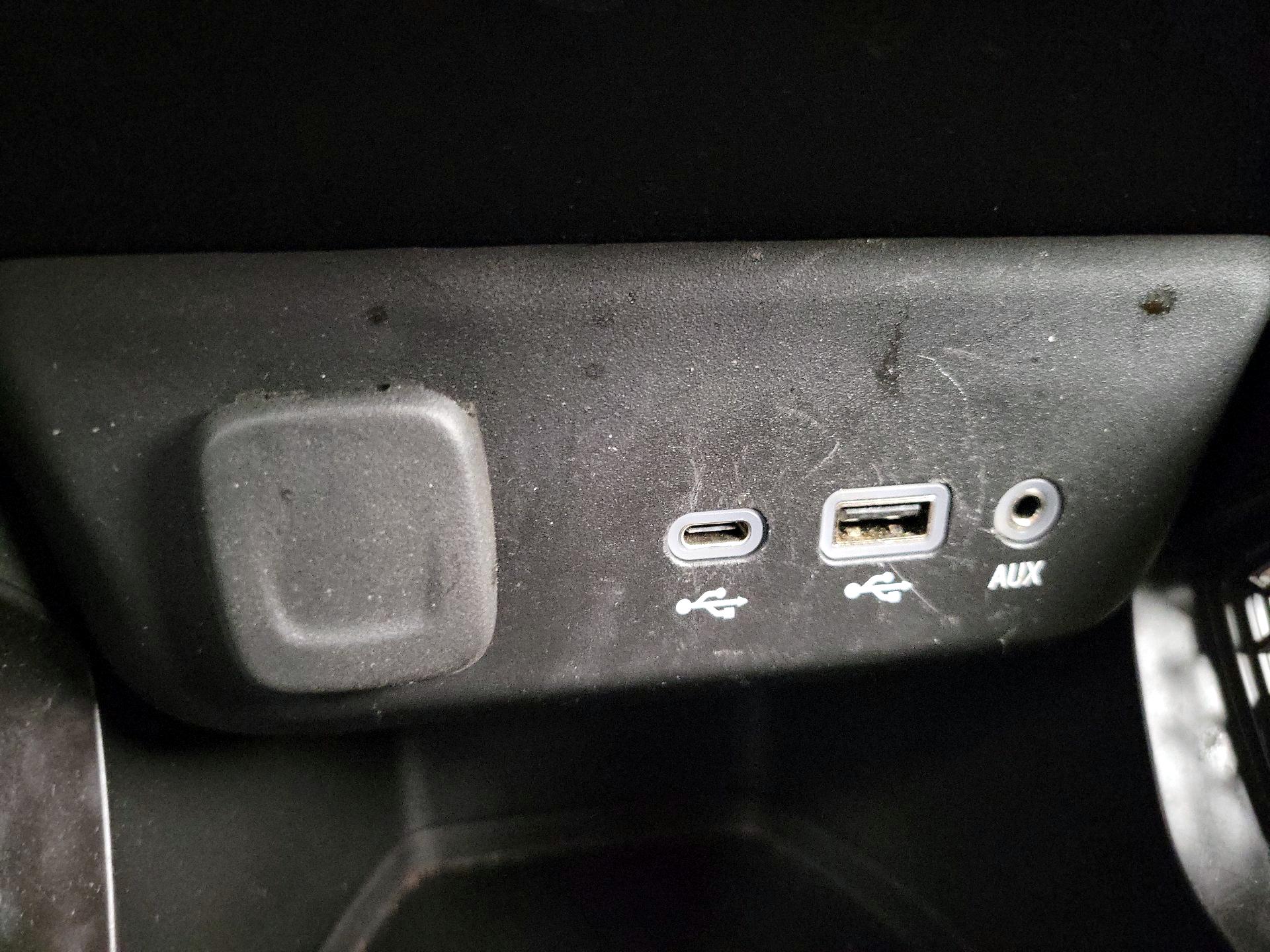 Thumbnail: 2023 Chevrolet TrailBlazer - 18