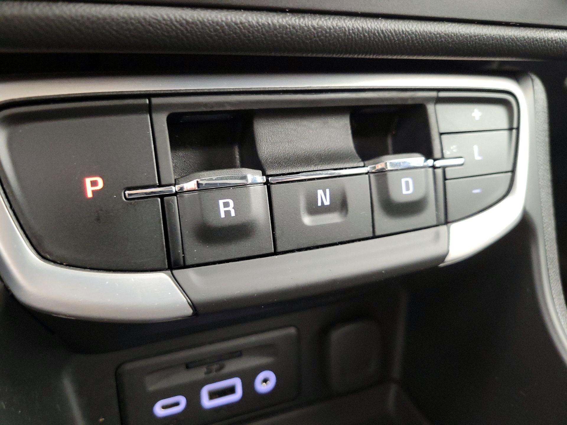 Thumbnail: 2022 GMC Terrain - 18