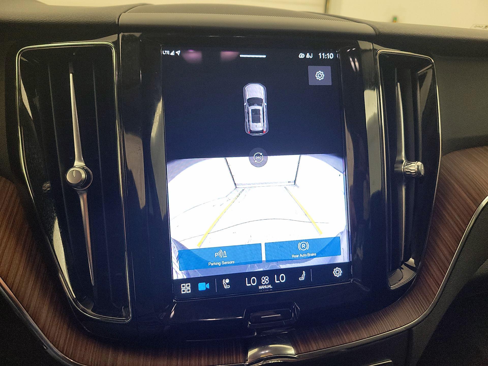 Thumbnail: 2024 Volvo XC60 - 15