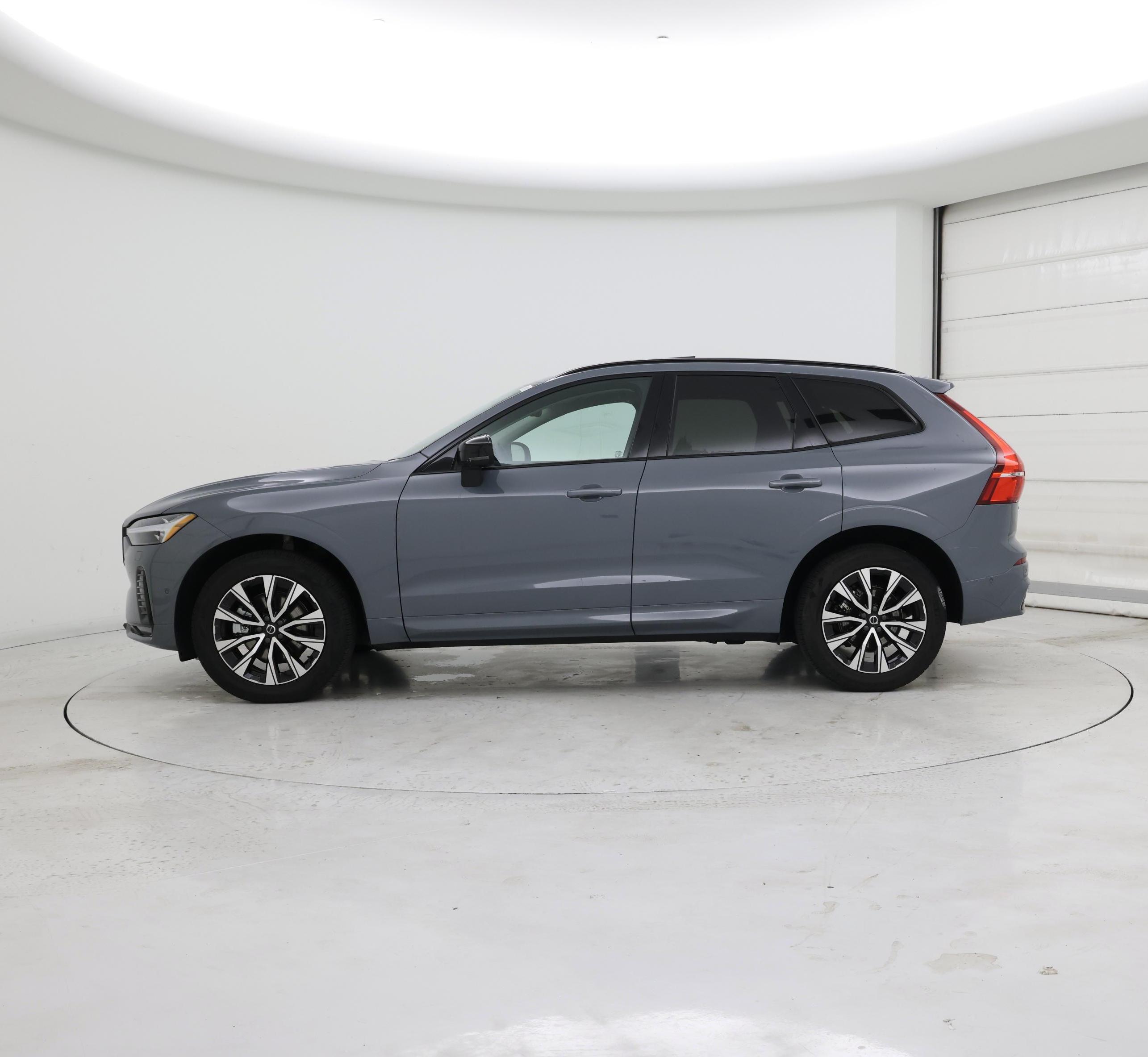 Thumbnail: 2024 Volvo XC60 - 3