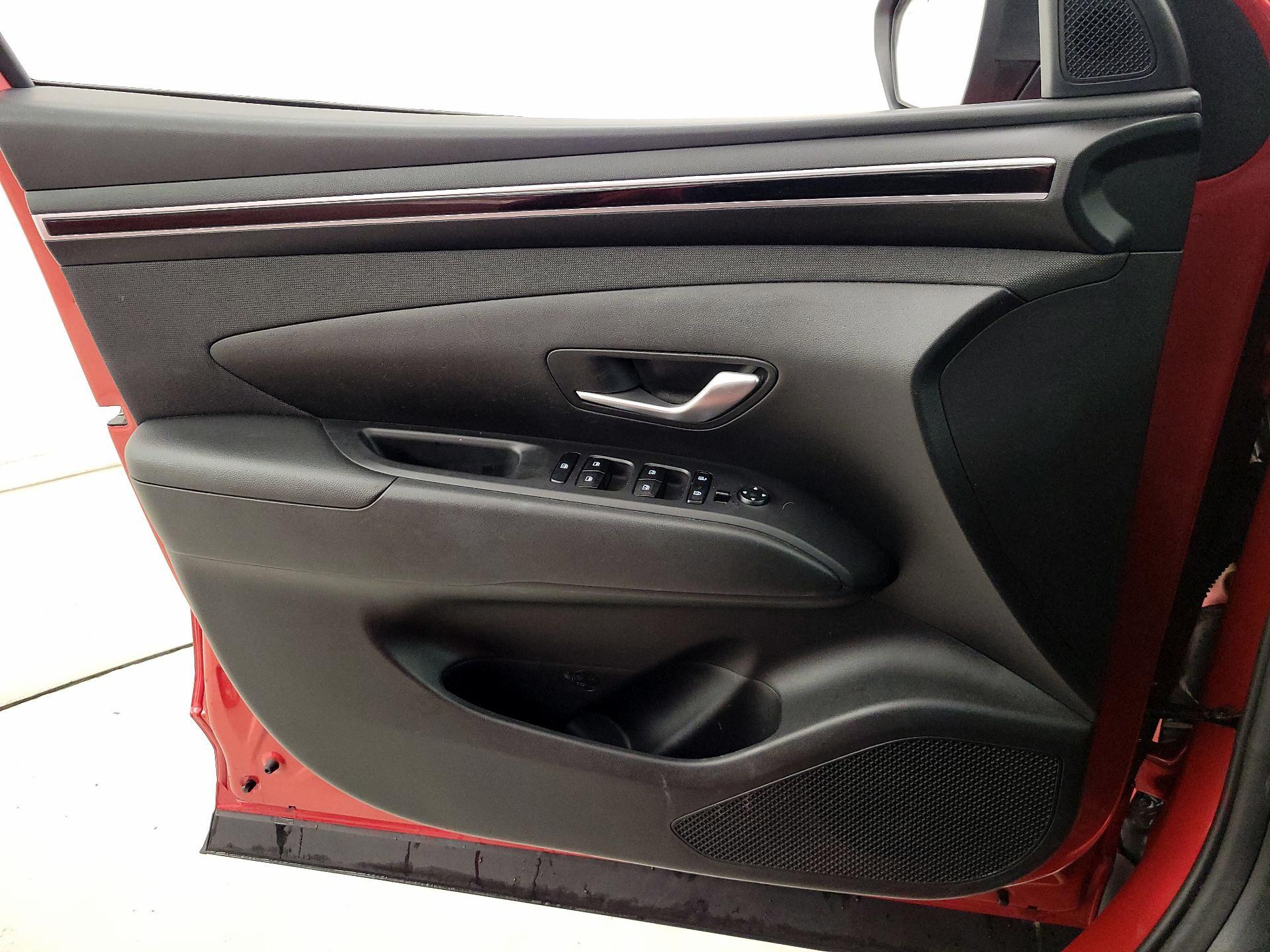 Thumbnail: 2023 Hyundai Tucson - 12