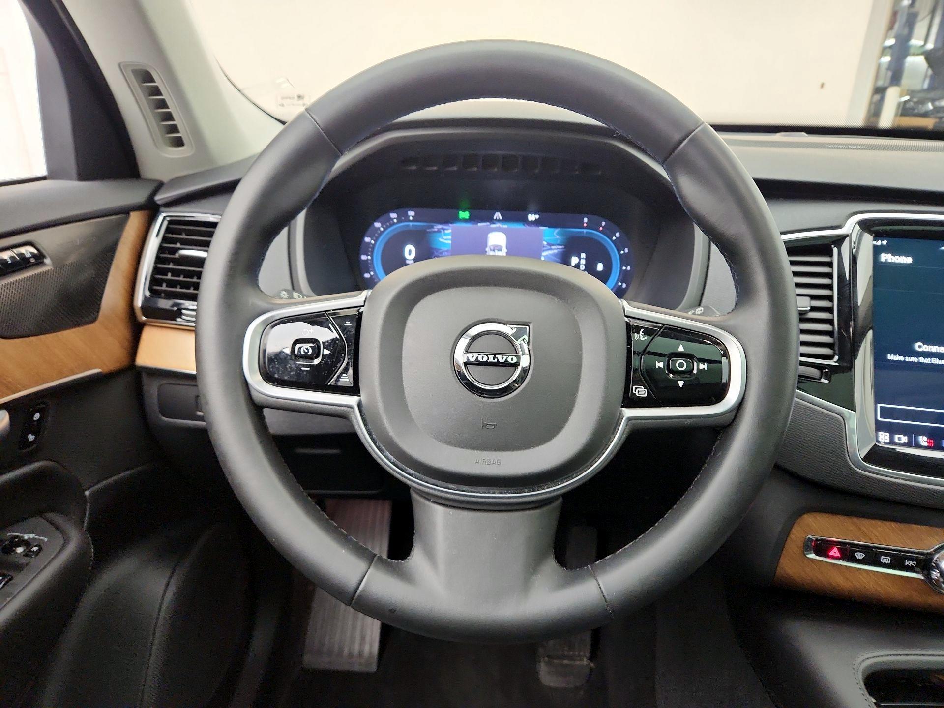 Thumbnail: 2023 Volvo XC90 - 10