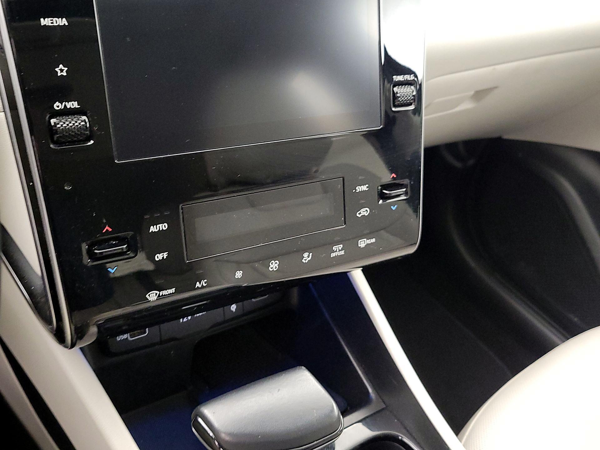 Thumbnail: 2023 Hyundai Tucson - 16