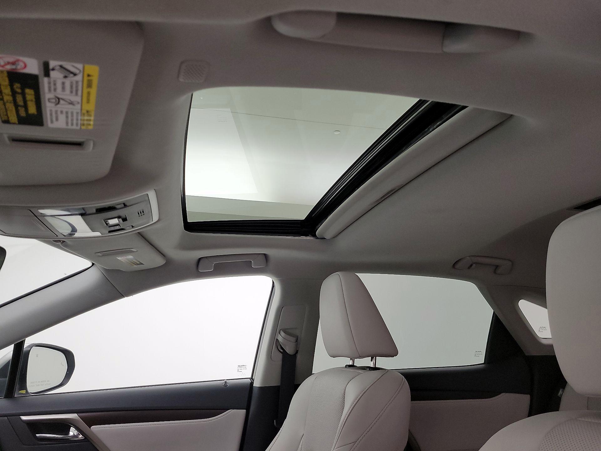 Thumbnail: 2022 Lexus RX - 20