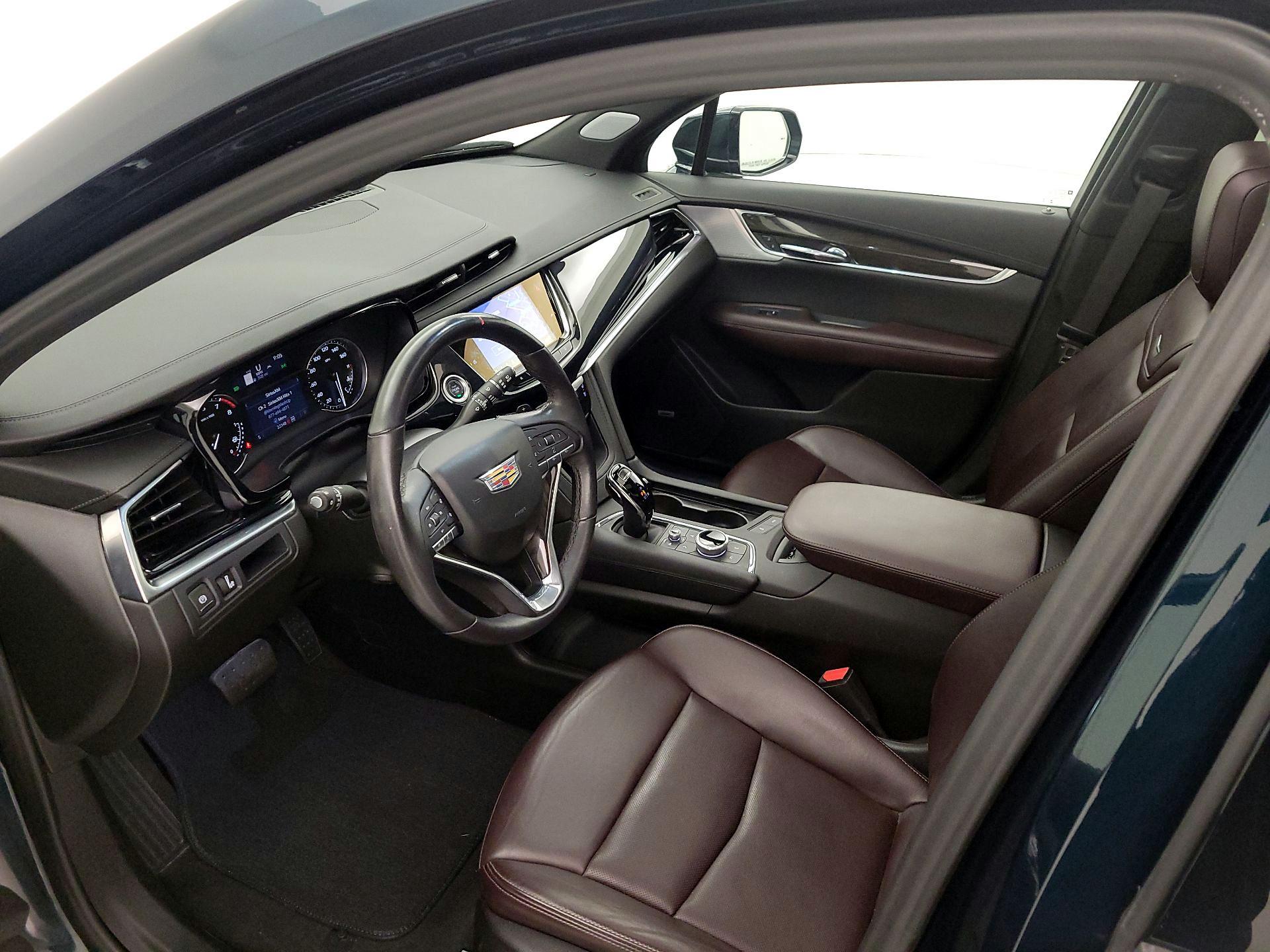 Thumbnail: 2024 Cadillac XT6 - 11