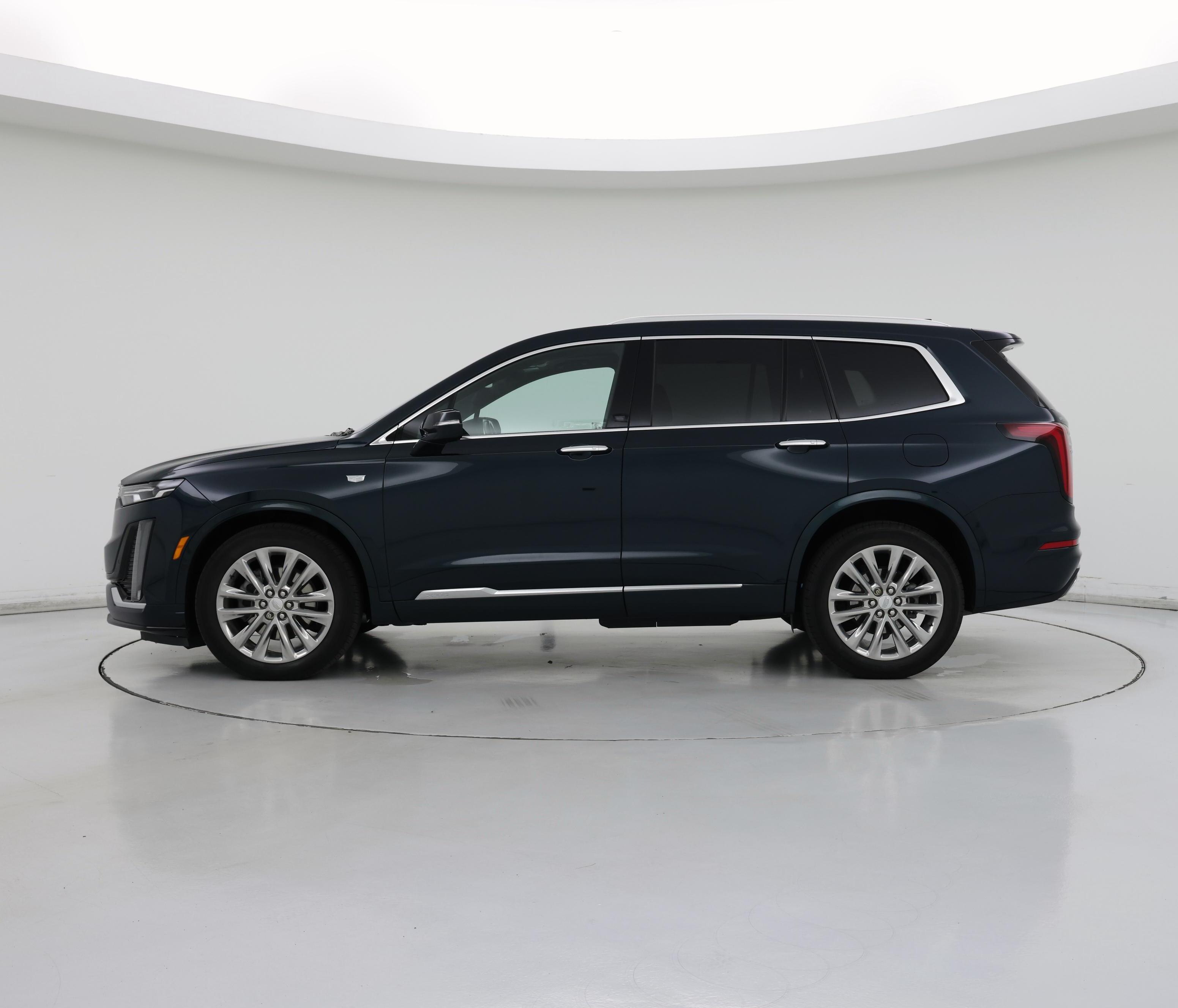 Thumbnail: 2024 Cadillac XT6 - 3