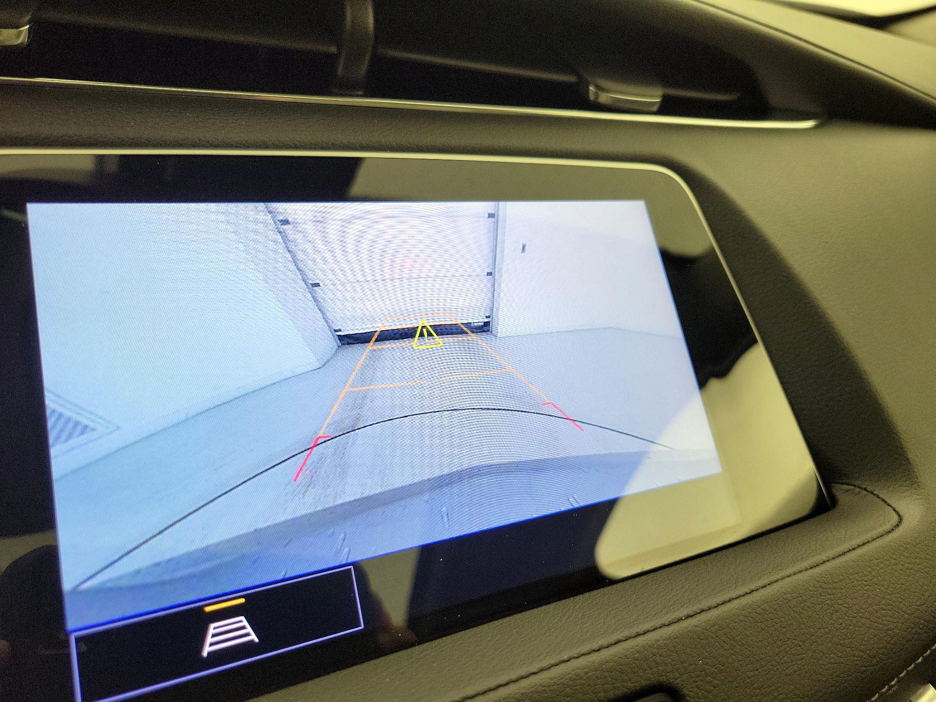 Thumbnail: 2023 Cadillac XT4 - 14