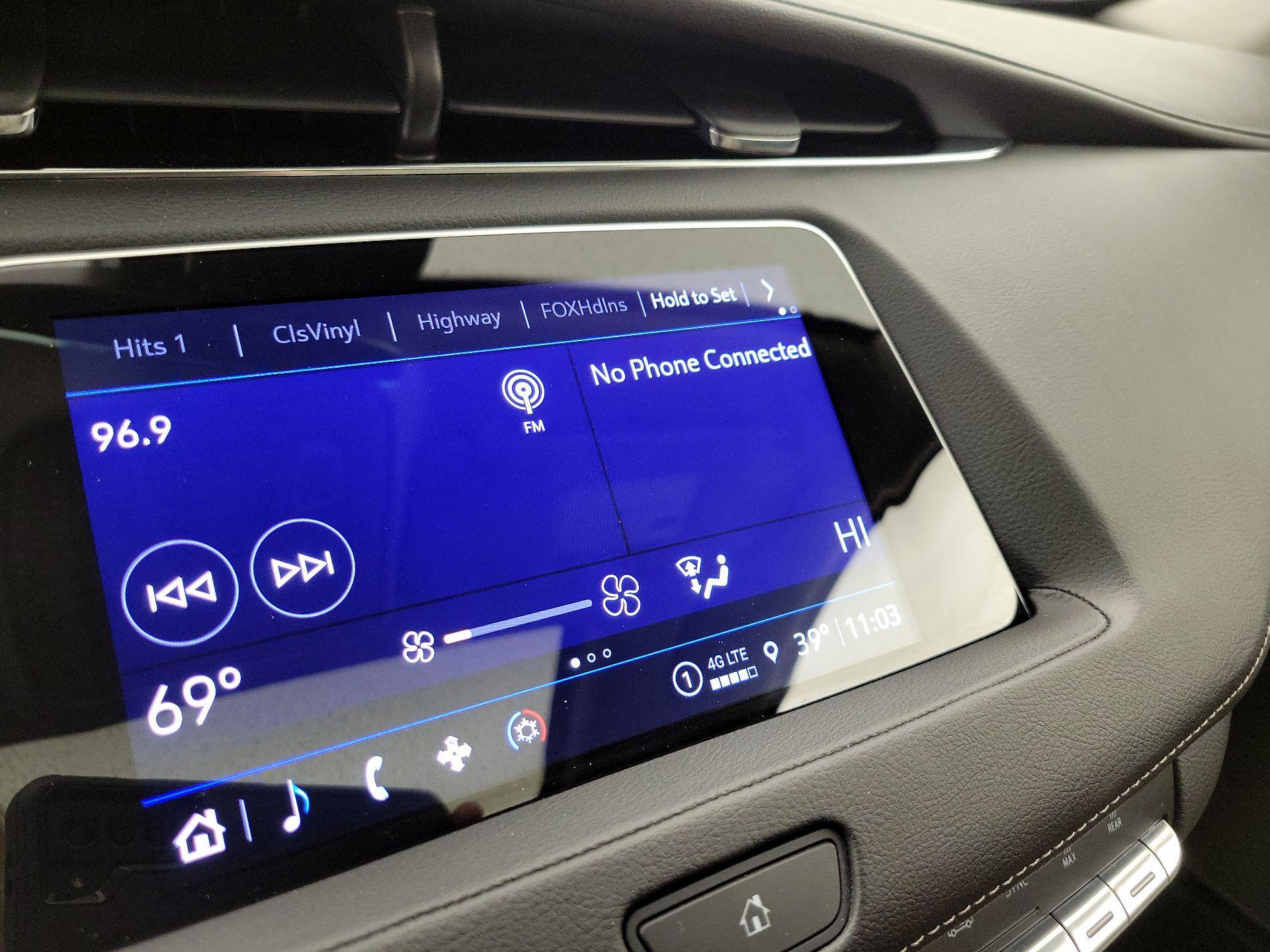 Thumbnail: 2023 Cadillac XT4 - 15