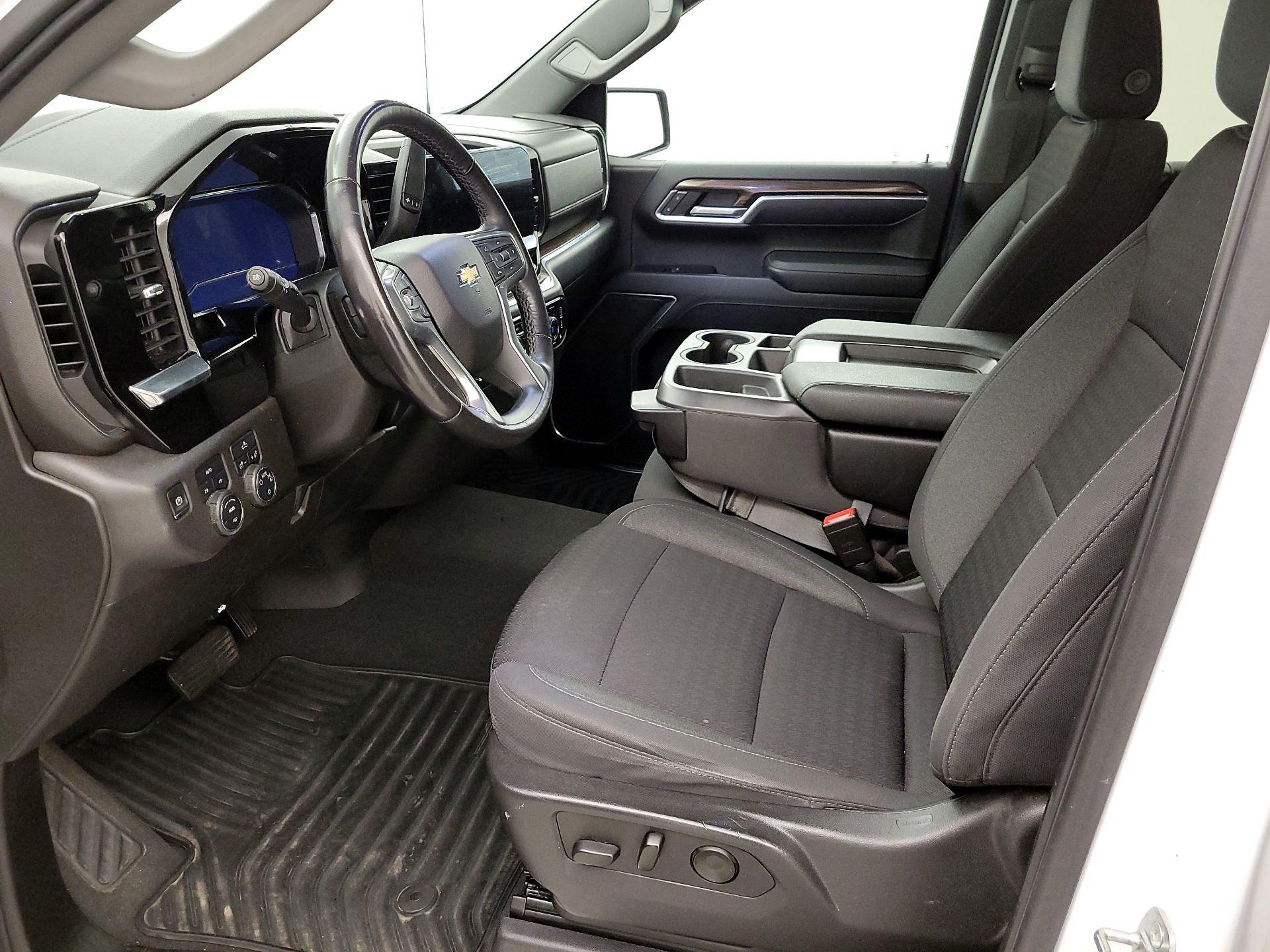 Thumbnail: 2022 Chevrolet Silverado 1500 - 11