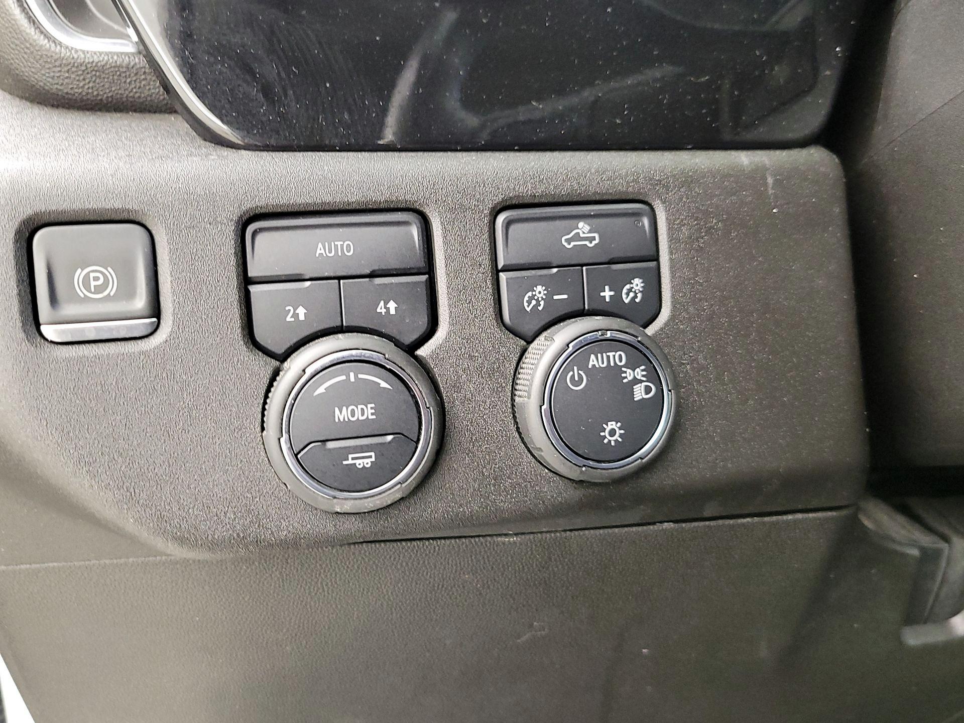 Thumbnail: 2022 Chevrolet Silverado 1500 - 13