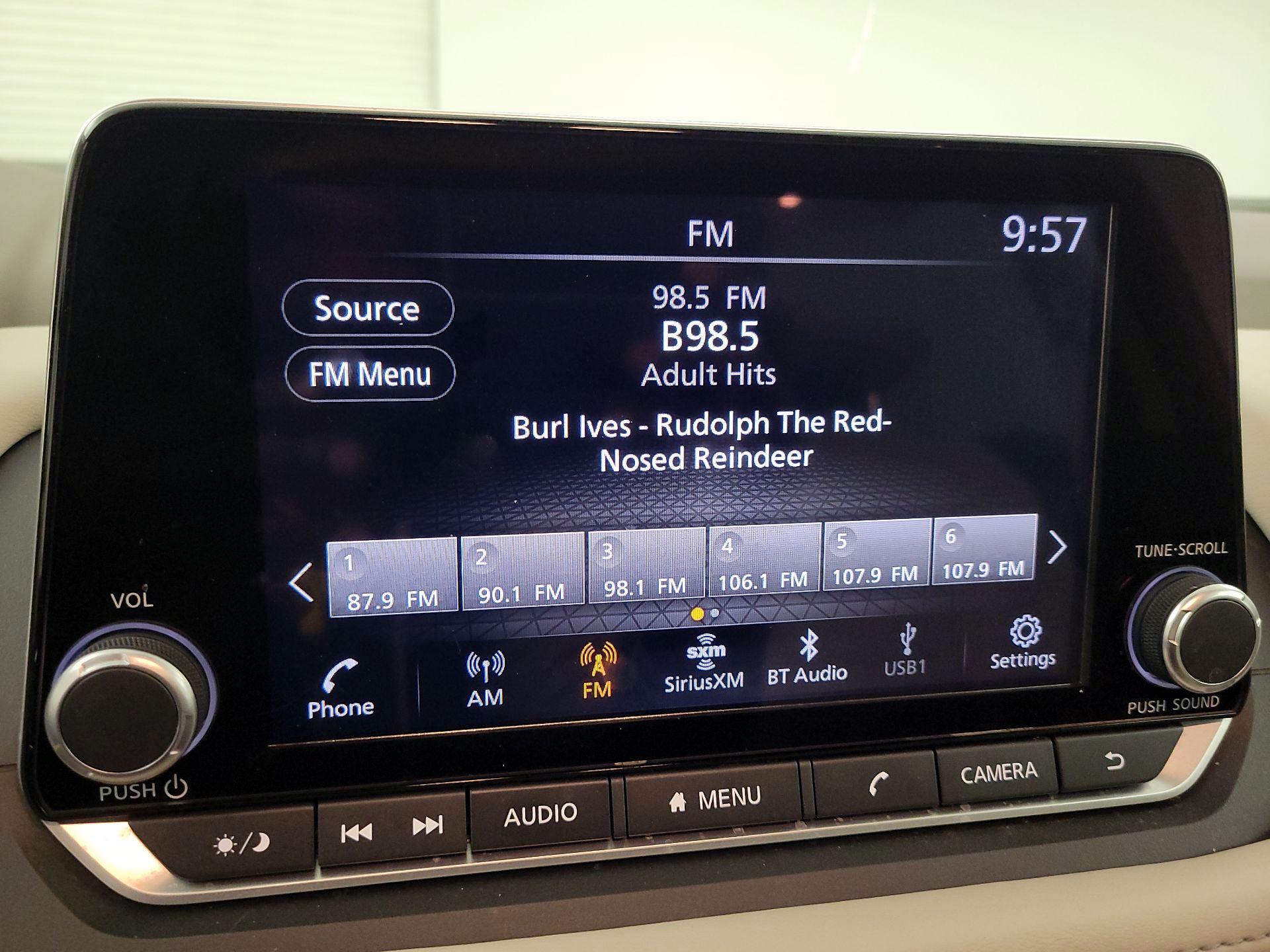 Thumbnail: 2023 Nissan Rogue - 15