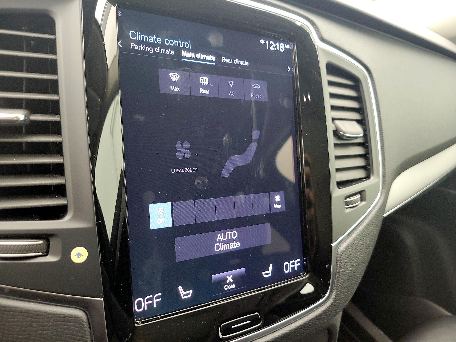 Thumbnail: 2022 Volvo XC90 - 17