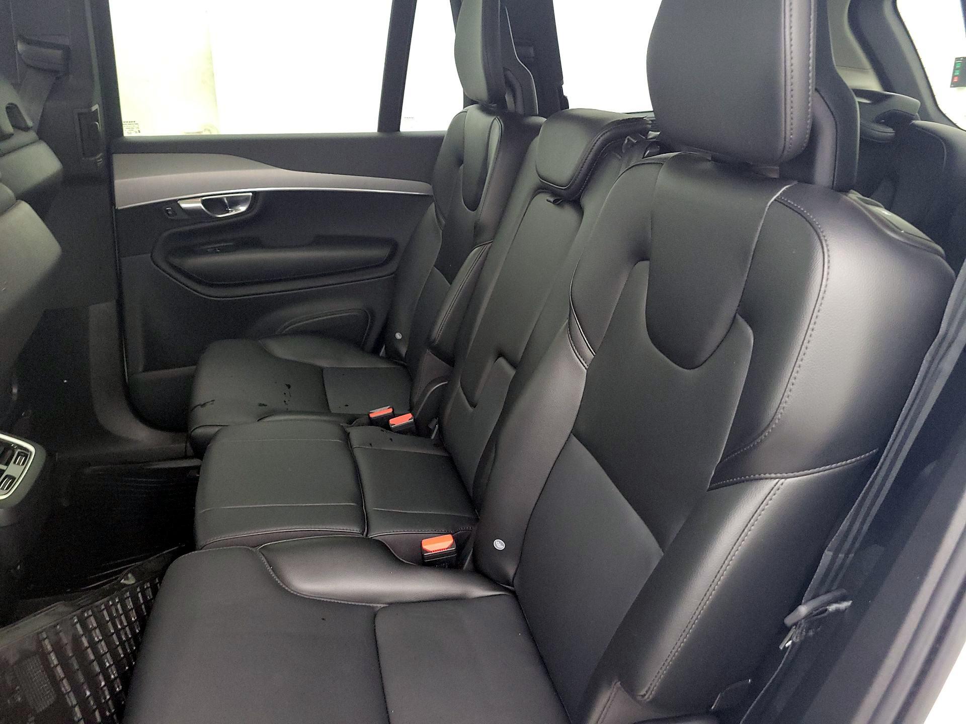 Thumbnail: 2022 Volvo XC90 - 20