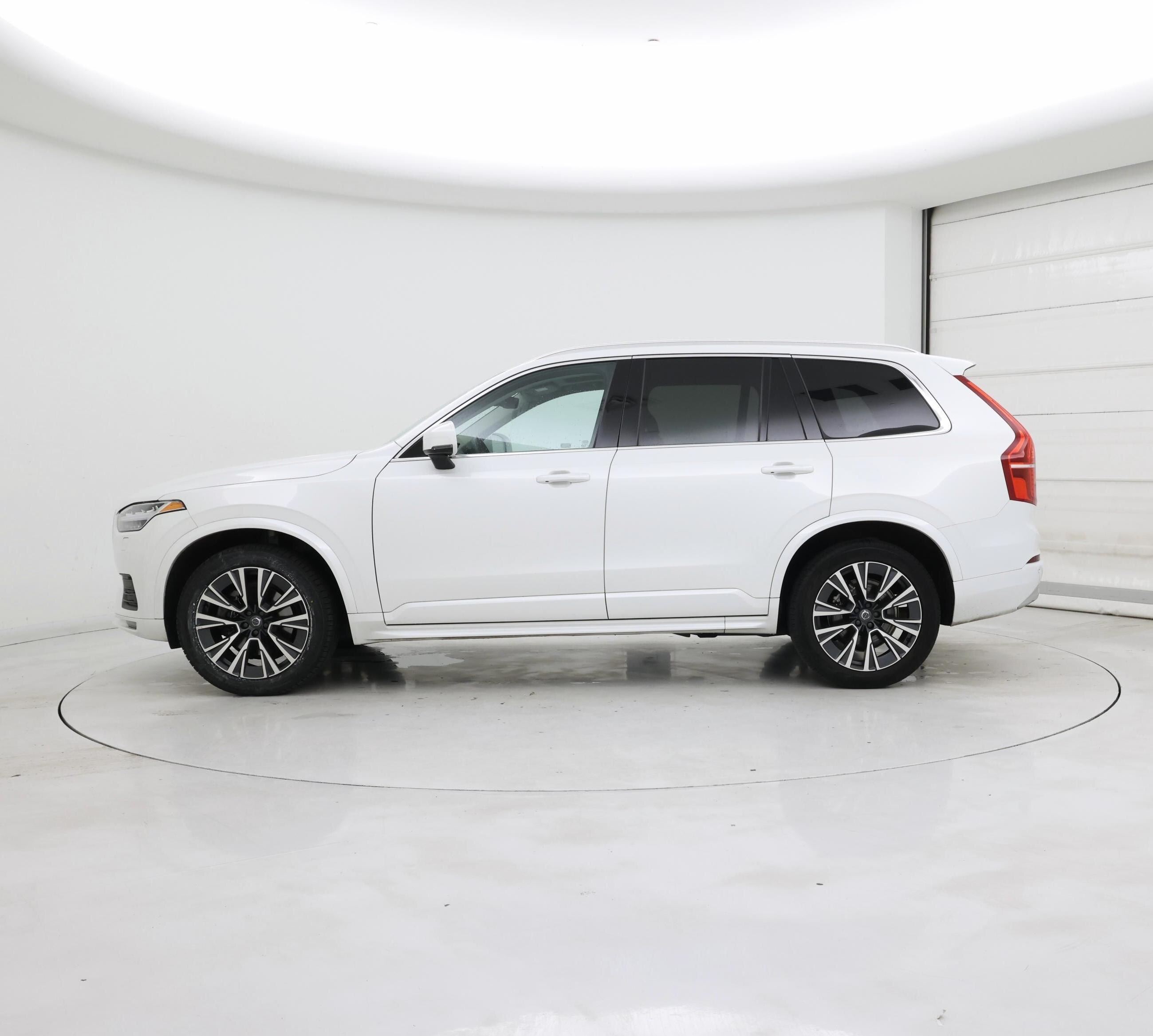 Thumbnail: 2022 Volvo XC90 - 3