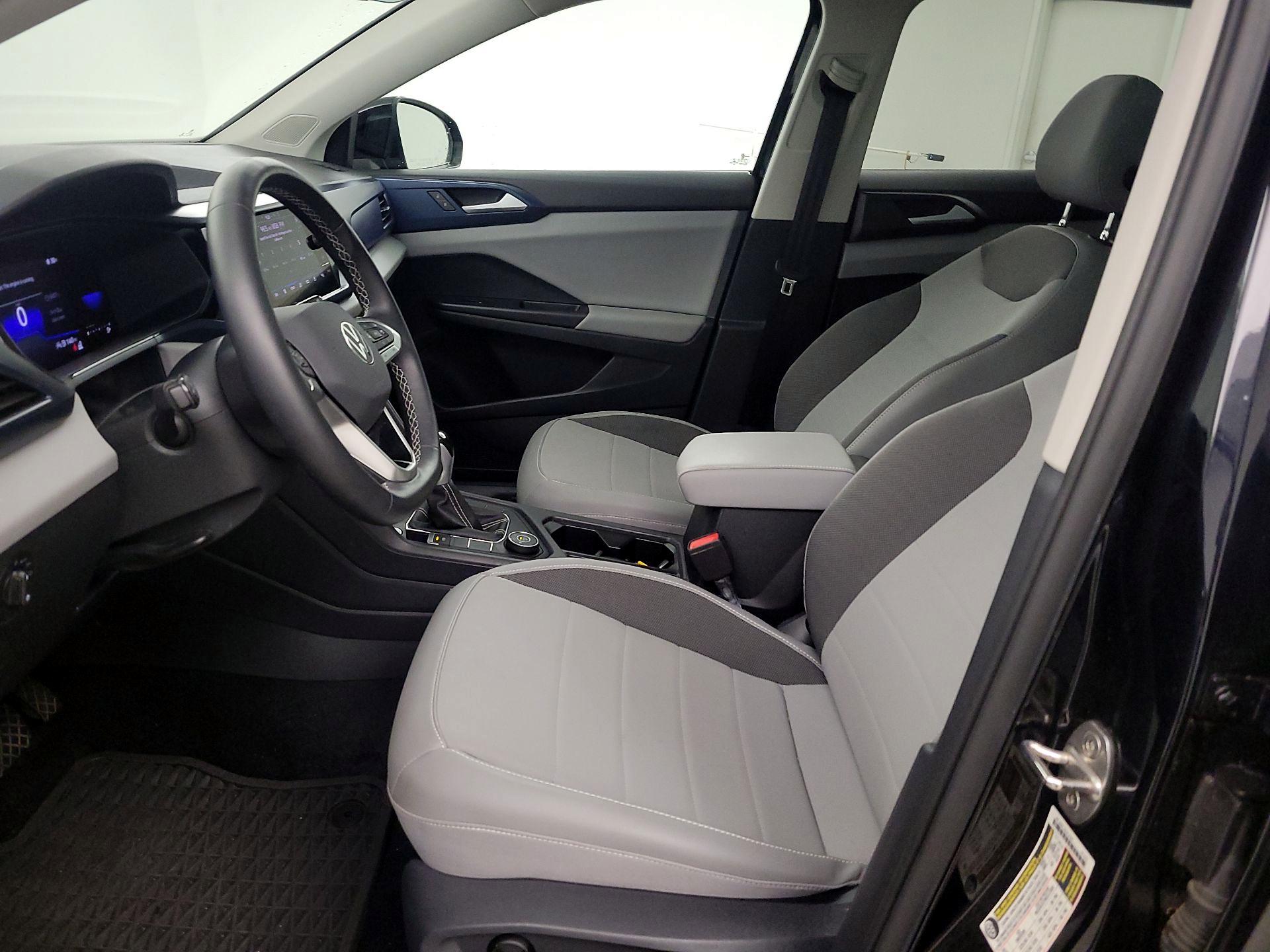 Thumbnail: 2022 Volkswagen Taos - 11