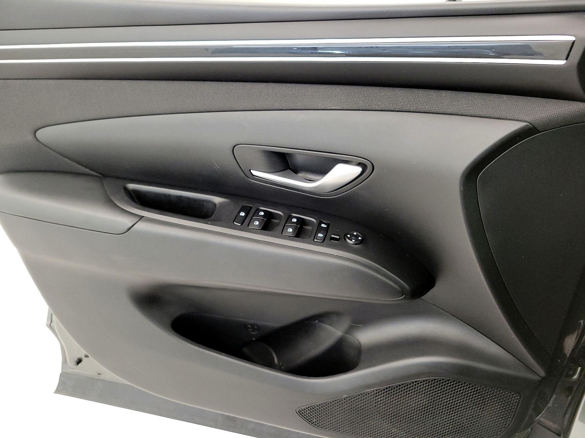 Thumbnail: 2023 Hyundai Tucson - 12