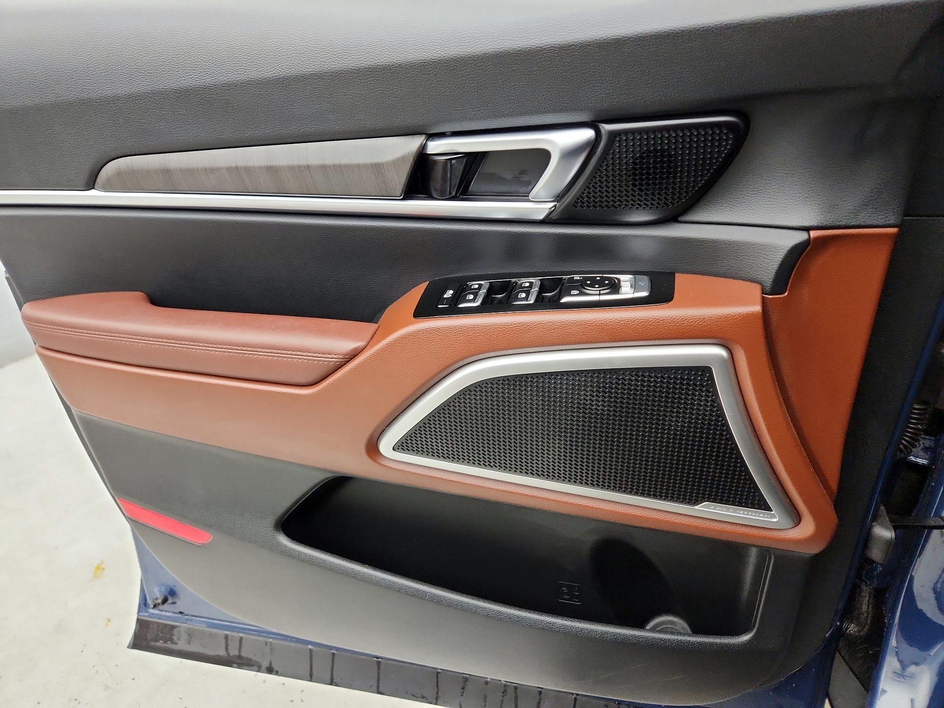 Thumbnail: 2023 Kia Telluride - 12