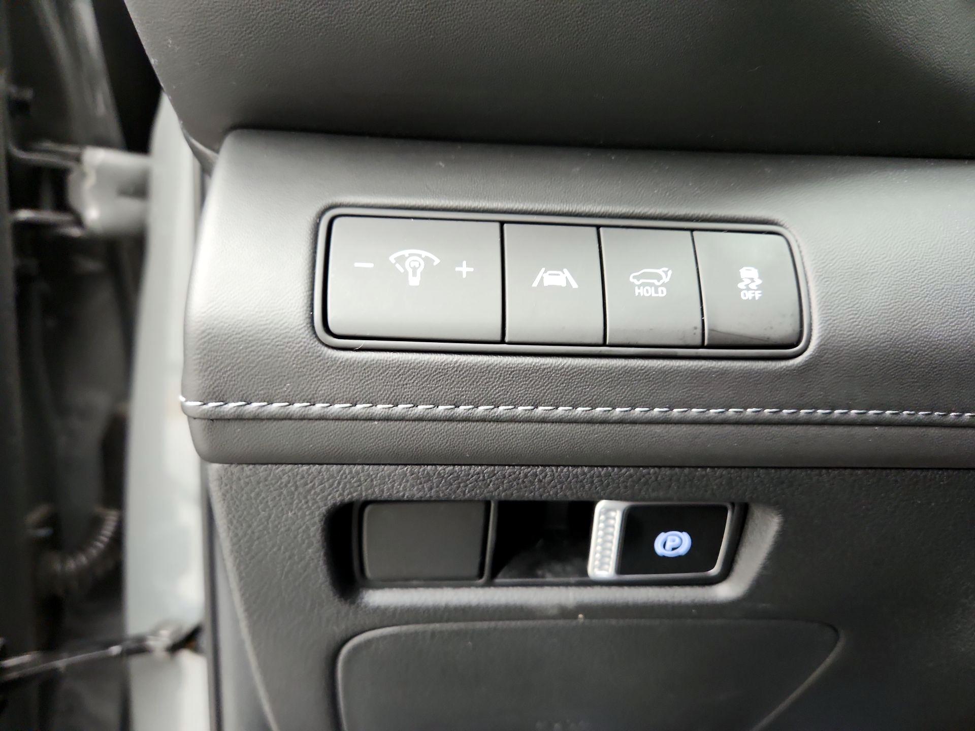 Thumbnail: 2023 Hyundai Santa Fe - 13