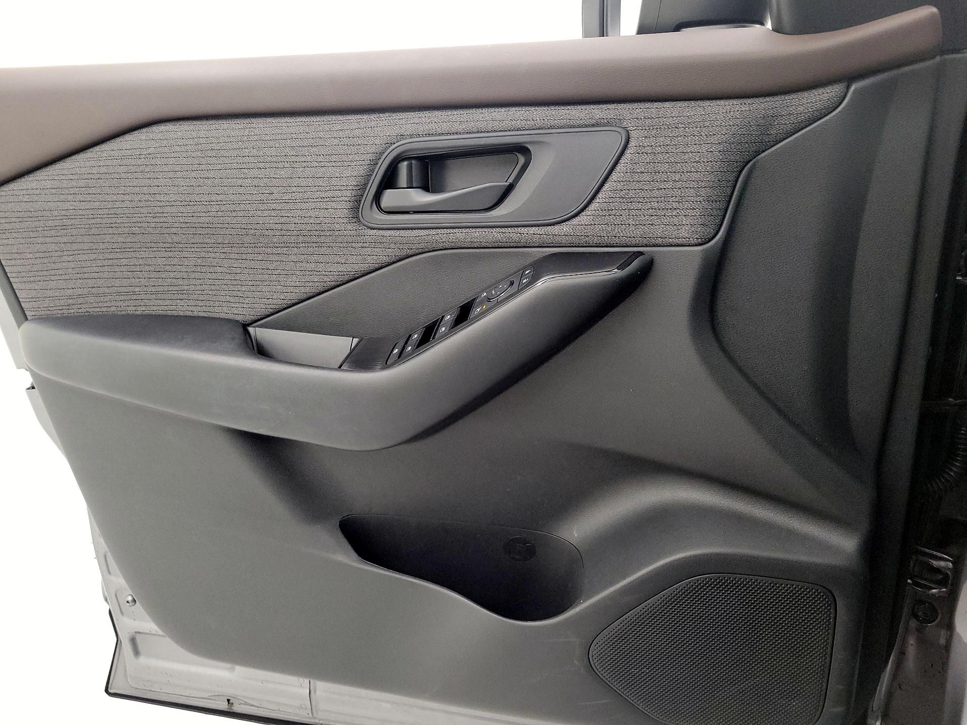 Thumbnail: 2023 Nissan Rogue - 12