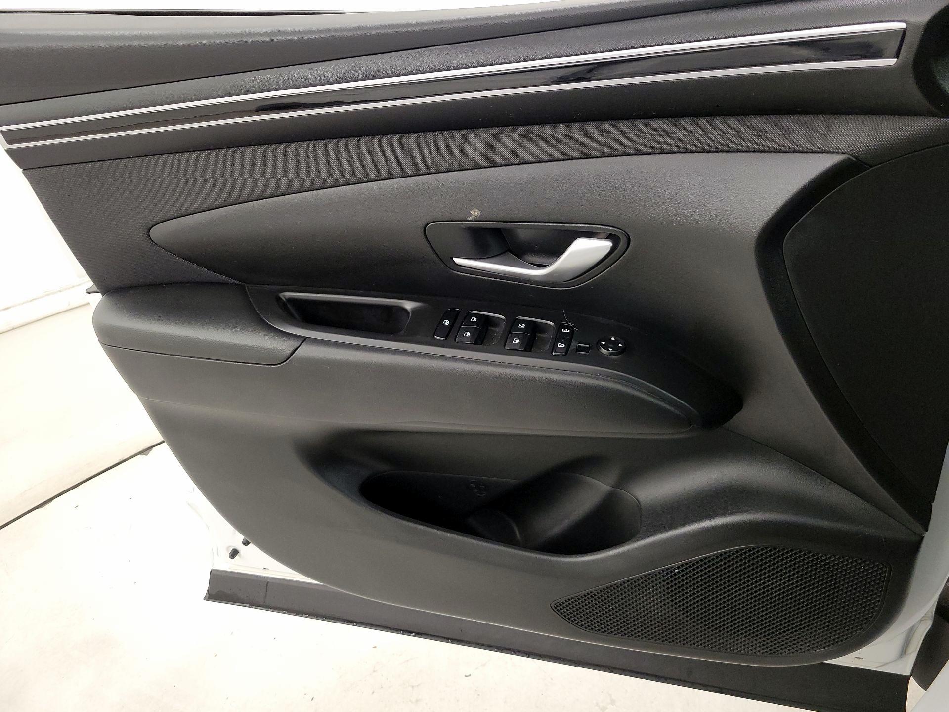 Thumbnail: 2023 Hyundai Tucson - 12