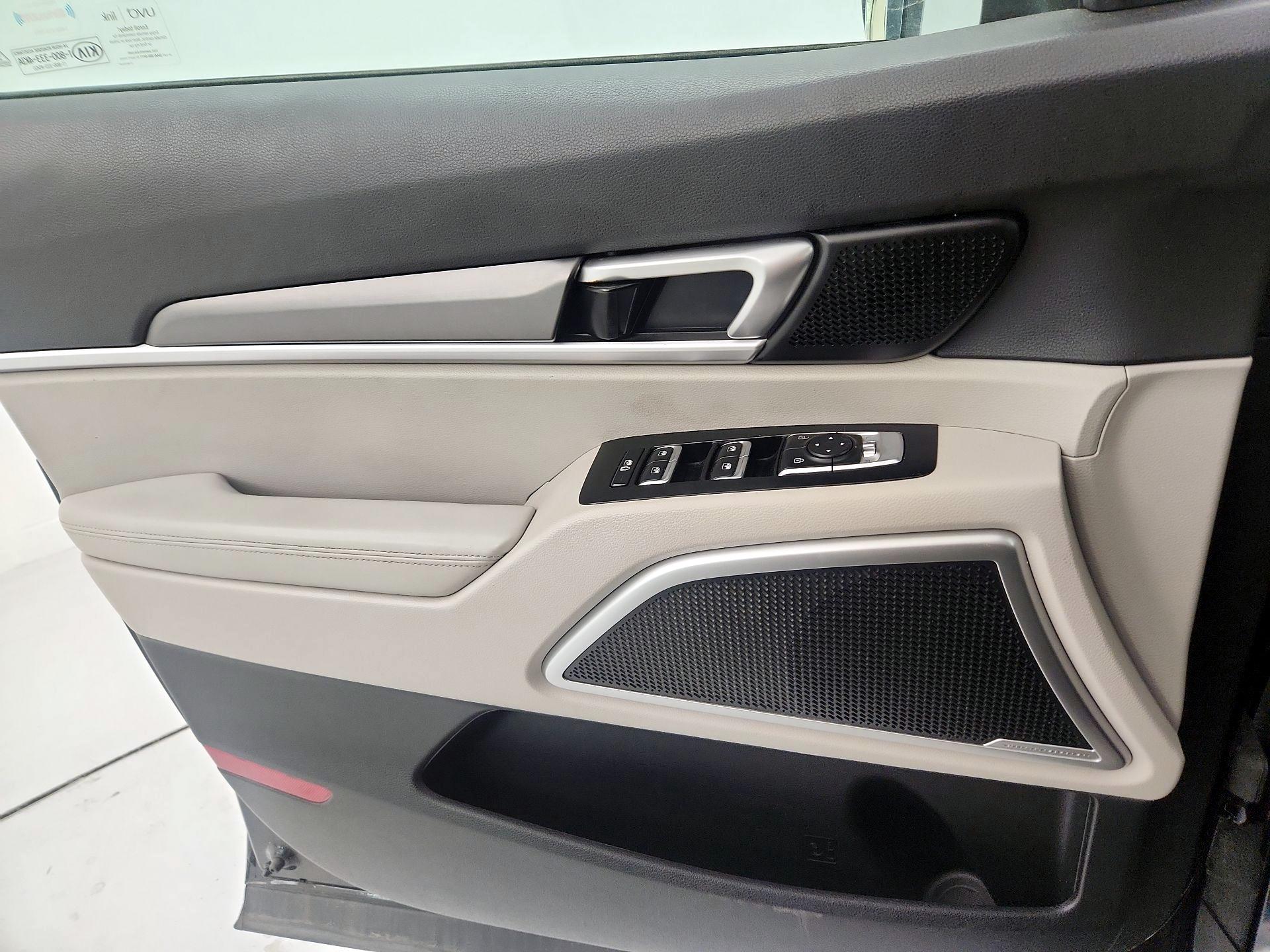 Thumbnail: 2021 Kia Telluride - 12